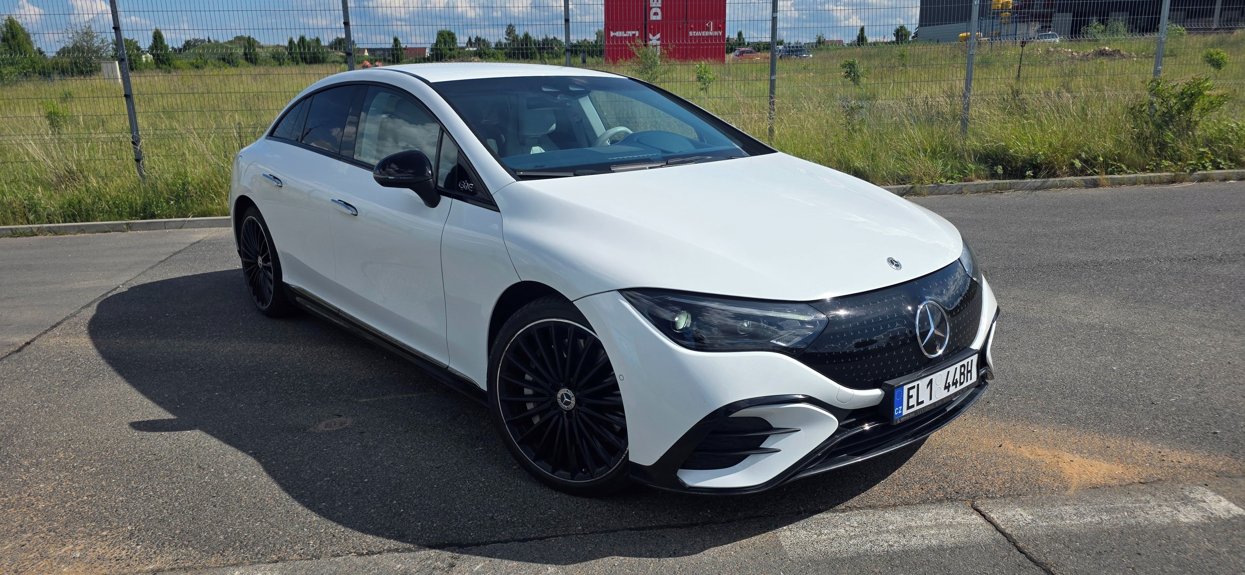 Mercedes-Benz EQE, 500 4MATIC, TOP Výbava, ČR - fotka 3