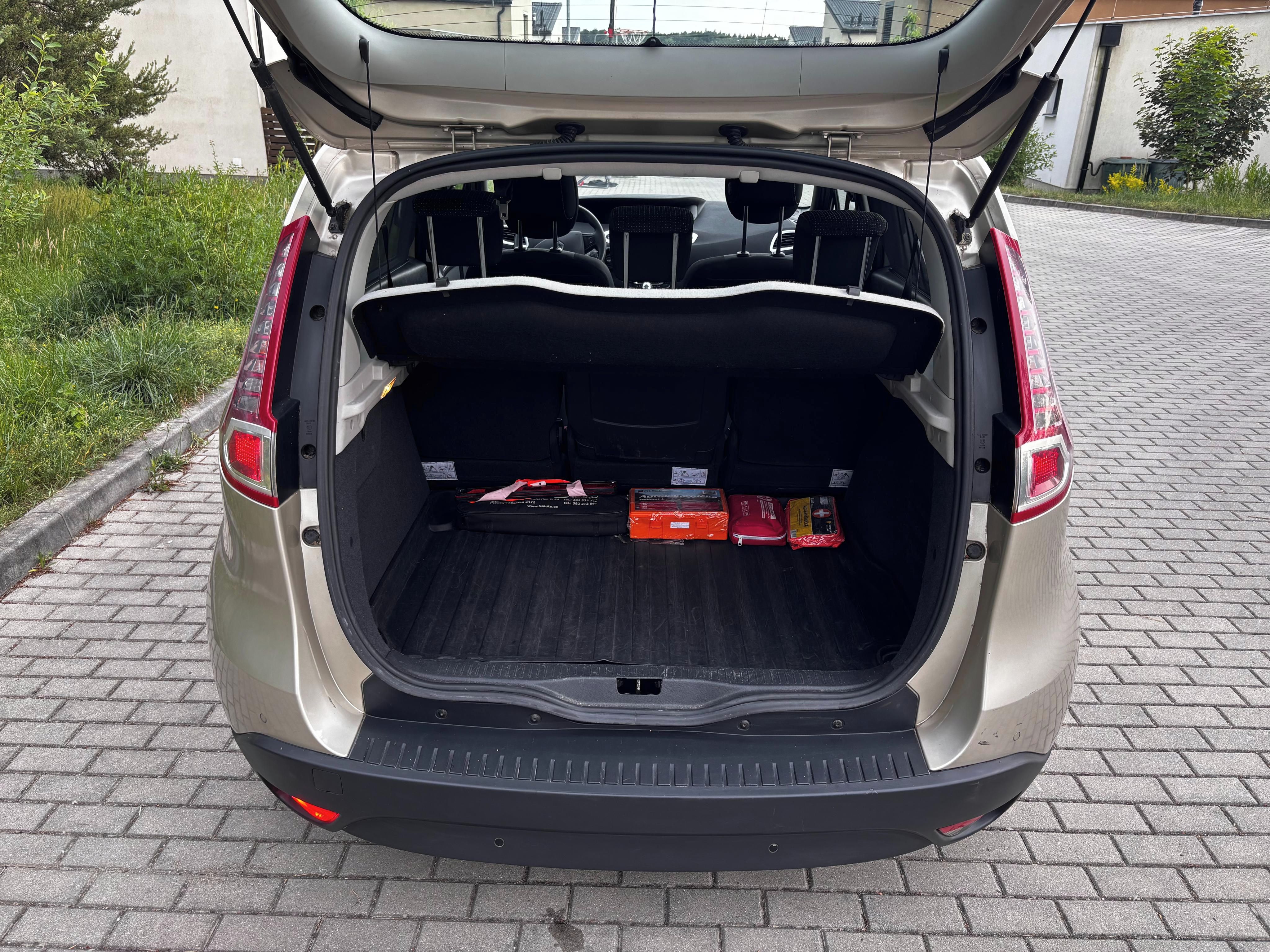 Renault Scénic, 1,6 16V 81kW (1.majitel) - fotka 5