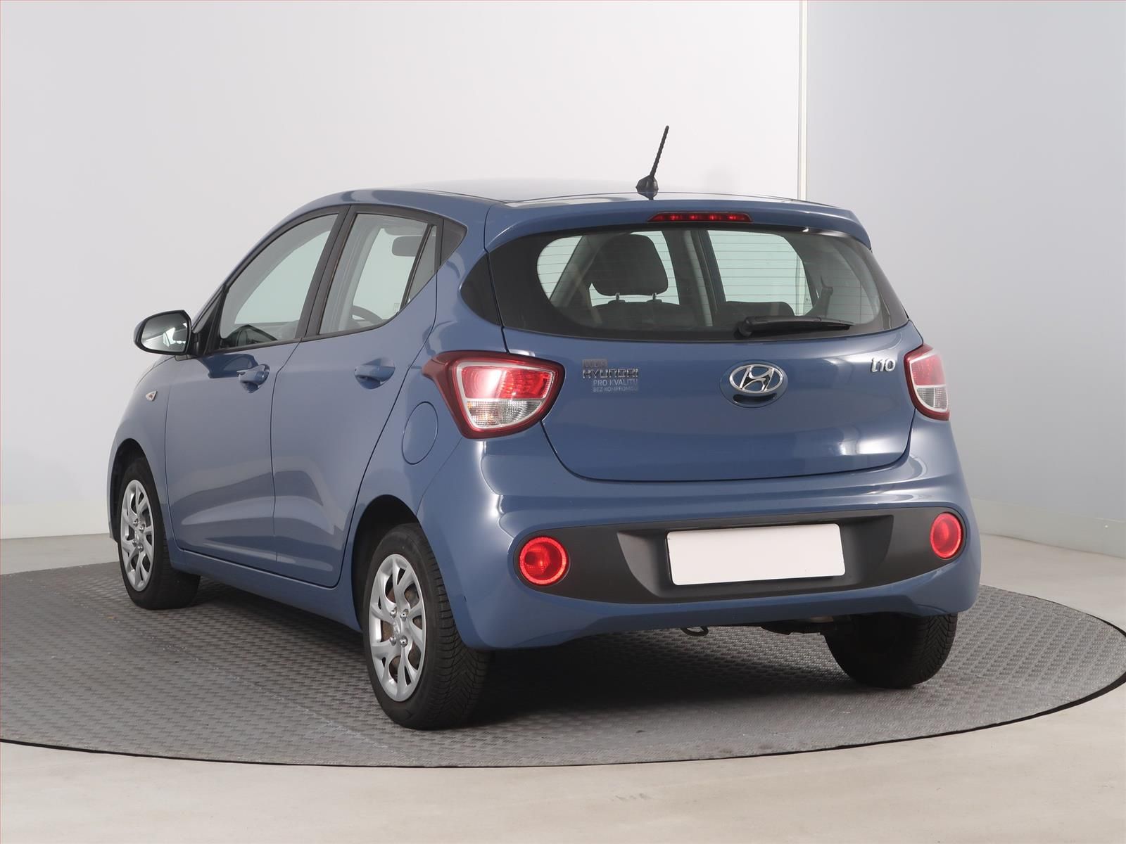 Hyundai i10, 1.0, Klima, El. okna - fotka 4