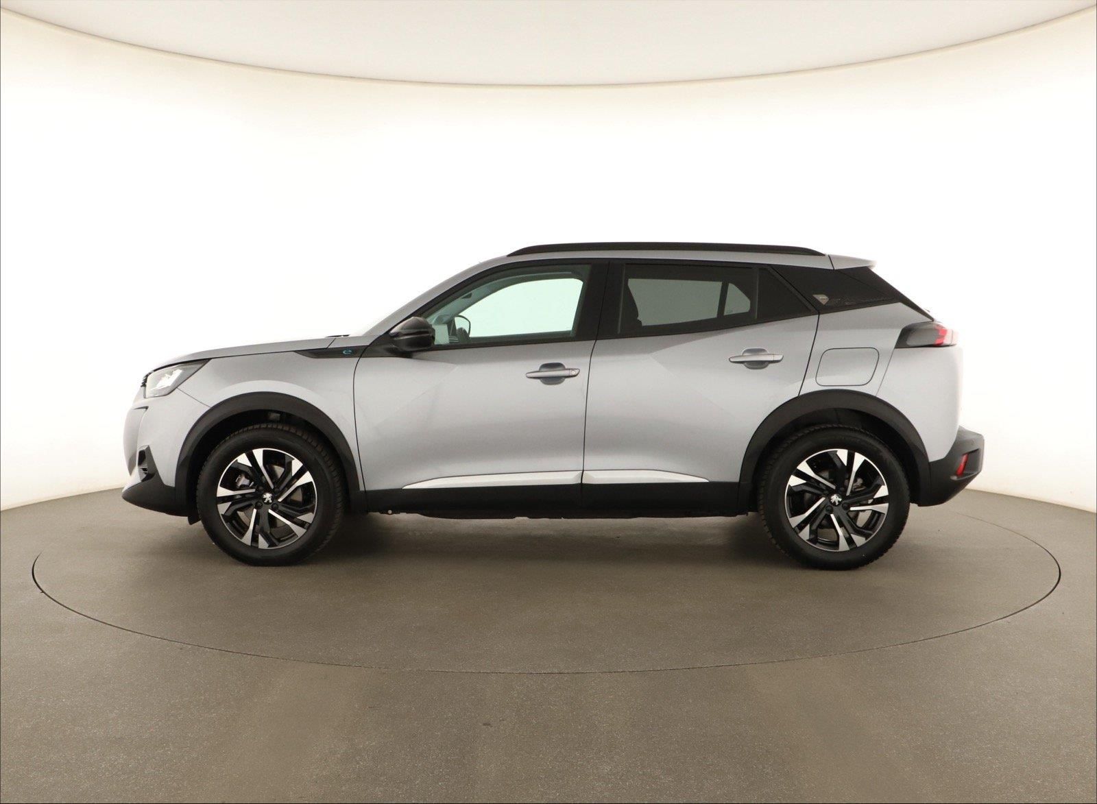 Peugeot 2008, 50 kWh, SoH 92%, Automat - fotka 3