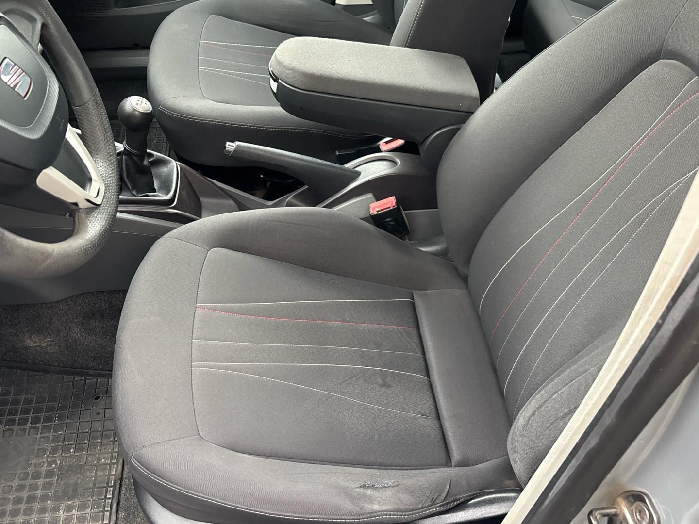 Seat Ibiza, 1.6 TDI / 66 kW Reference - fotka 6