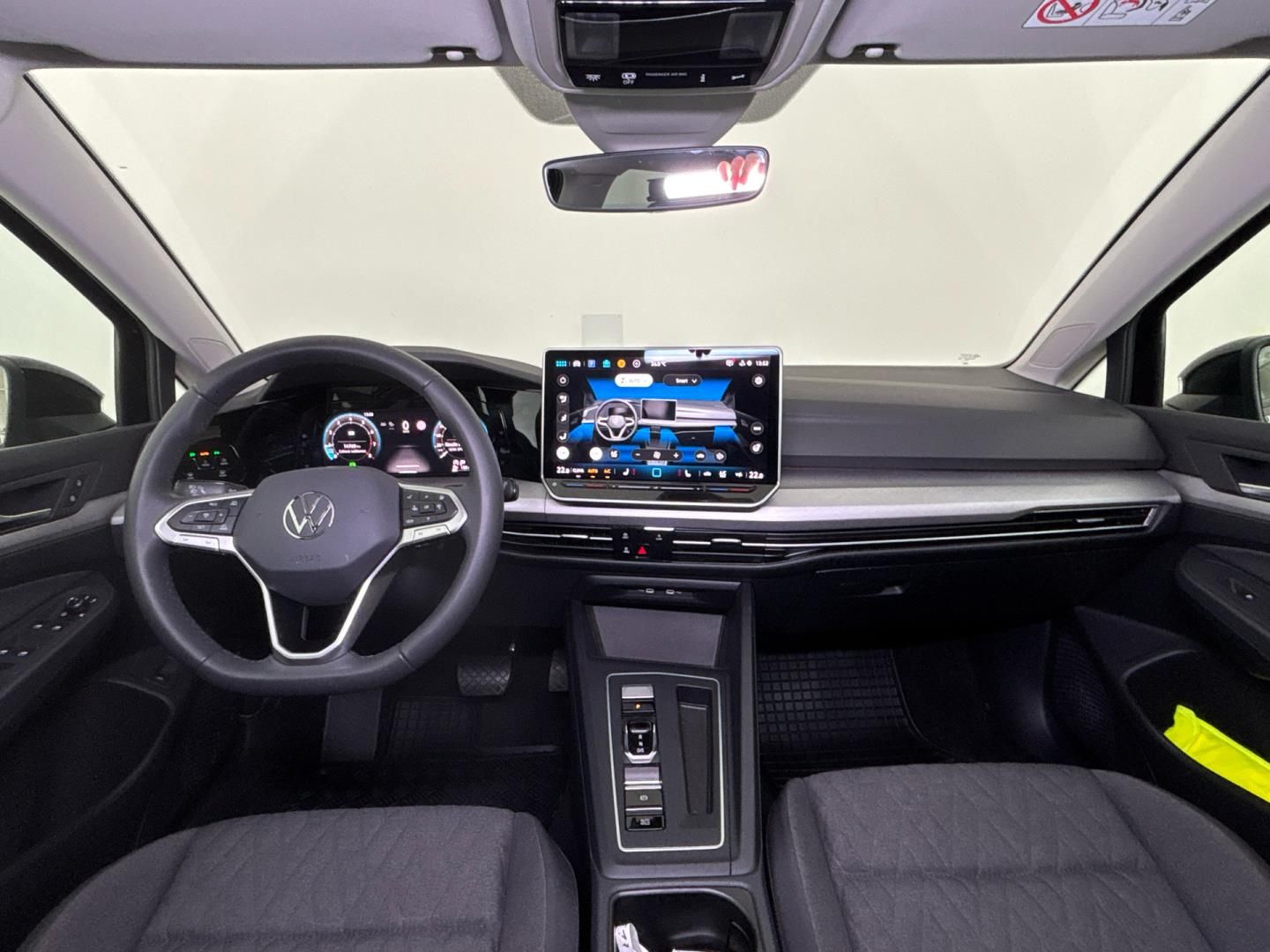 Volkswagen Golf, 1.5 eTSi / 85 kW People DSG - fotka 5