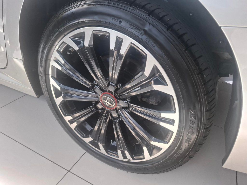 Toyota Corolla, 1.8HEV 72 KW GR Sport 2021 - fotka 5