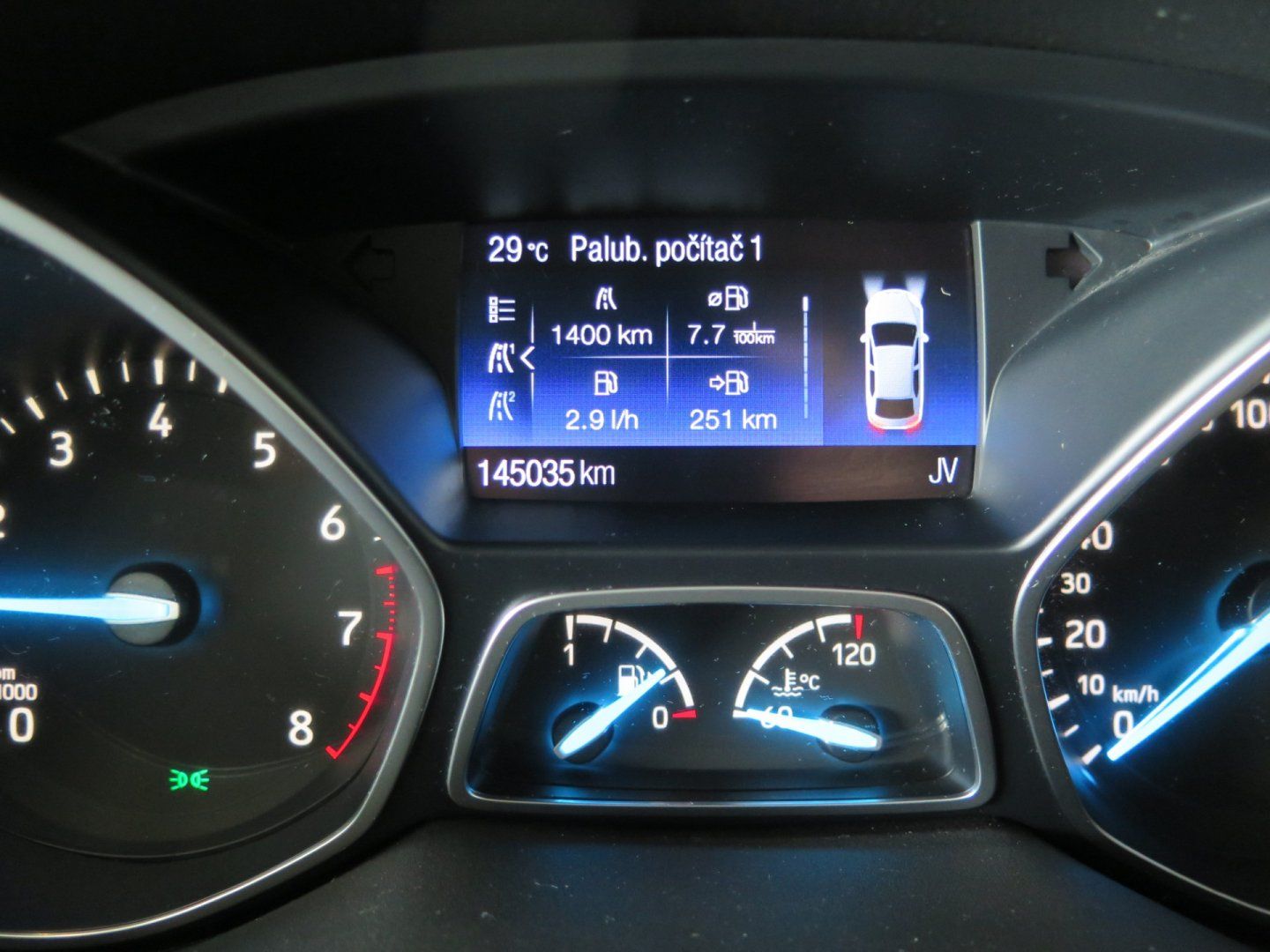 Ford Kuga, 1.5EB,klima,kamera,navi,výhřev - fotka 6