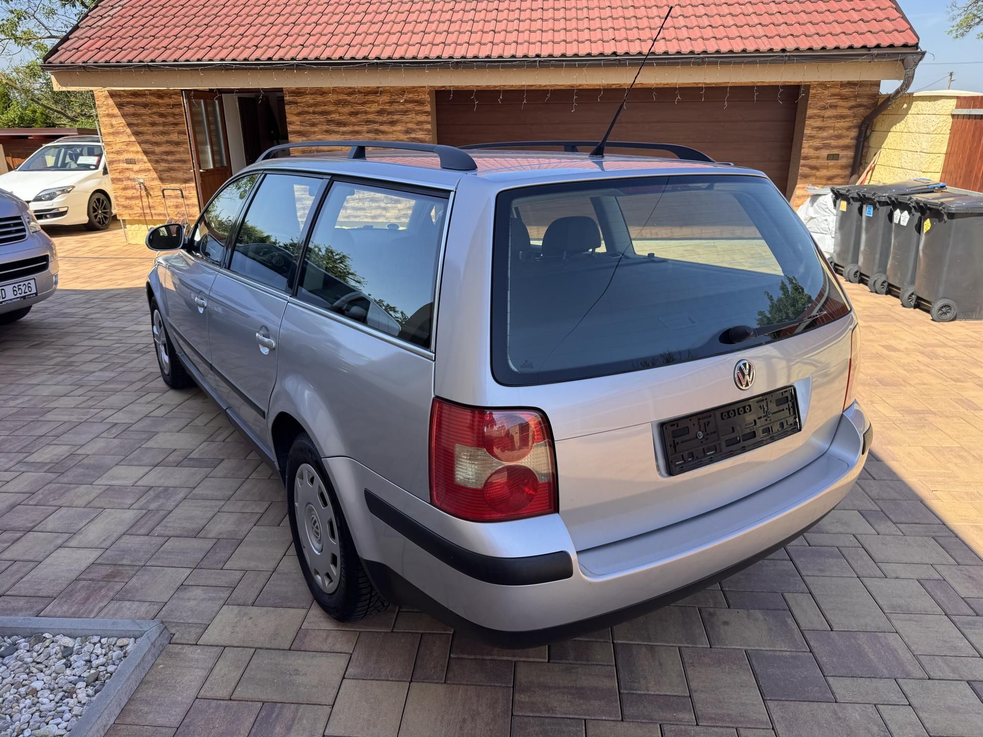 Volkswagen Passat, B5.5 1.9TDI 74Kw Comfort - fotka 5