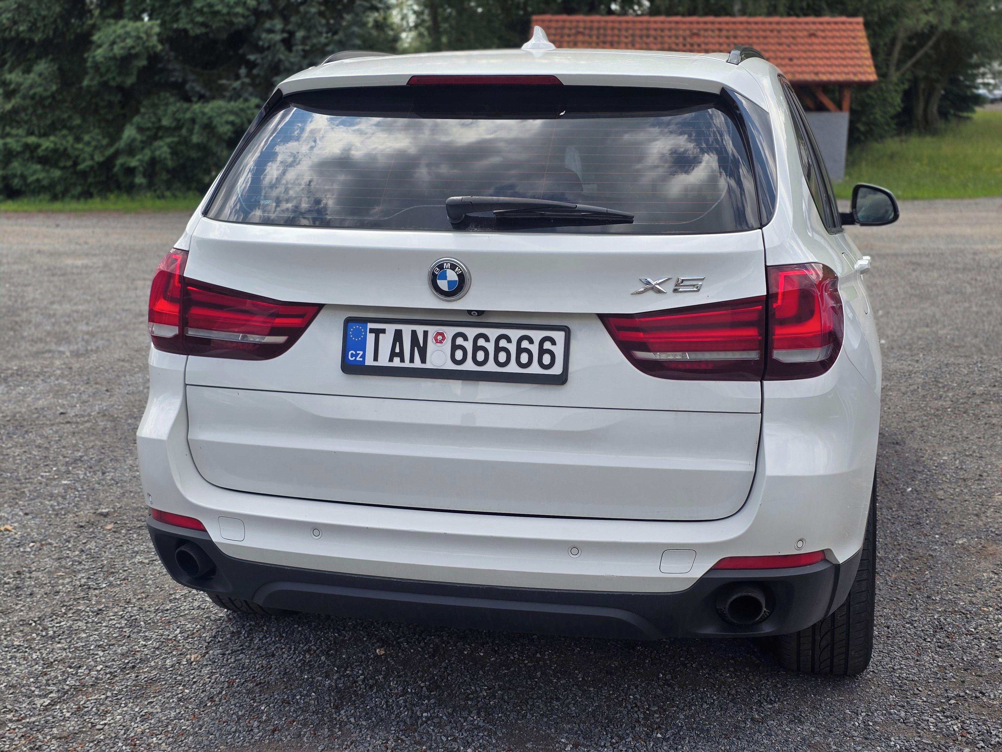 BMW X5 - fotka 4
