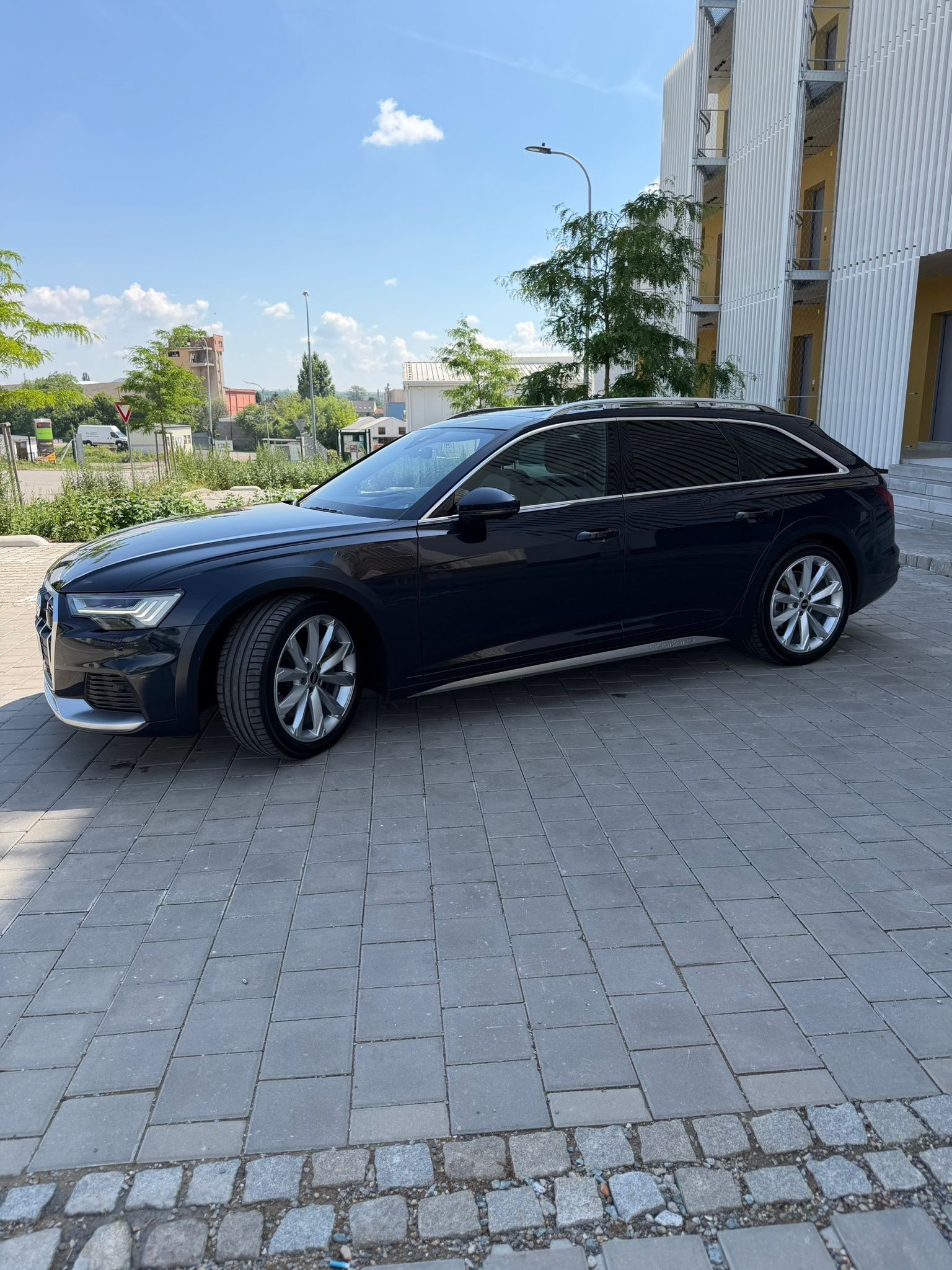 Audi A6 allroad, 3.0 B-TDI 253KW, ČR, DPH, B&O - fotka 6