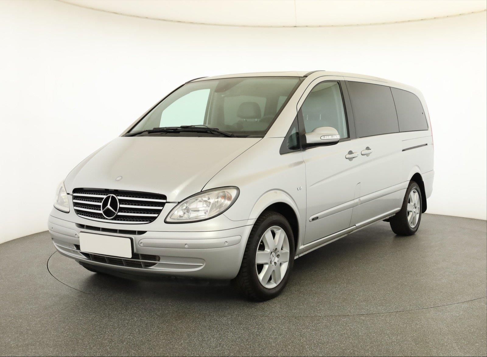 Mercedes-Benz Viano, 3.0 CDI, Klima, ČR, Automat - fotka 2