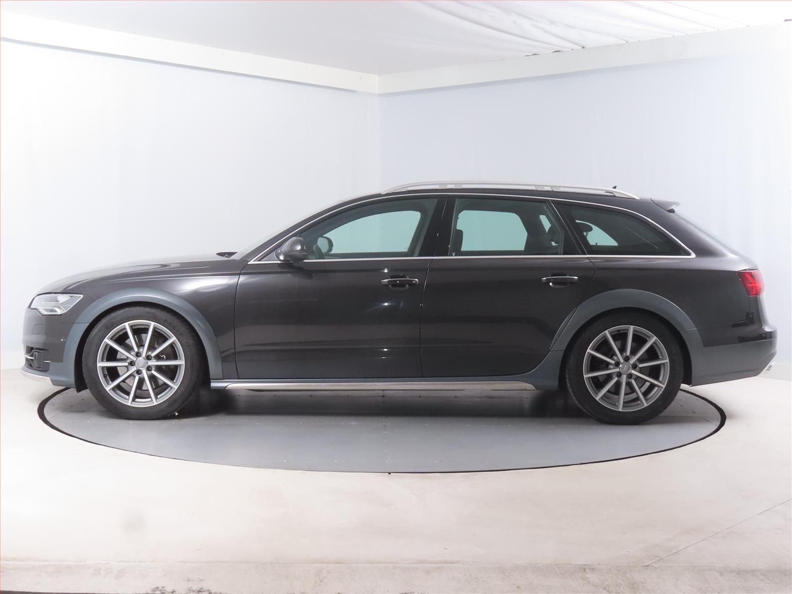 Audi A6 allroad, 3.0 TDI, 4X4, Automat - fotka 3