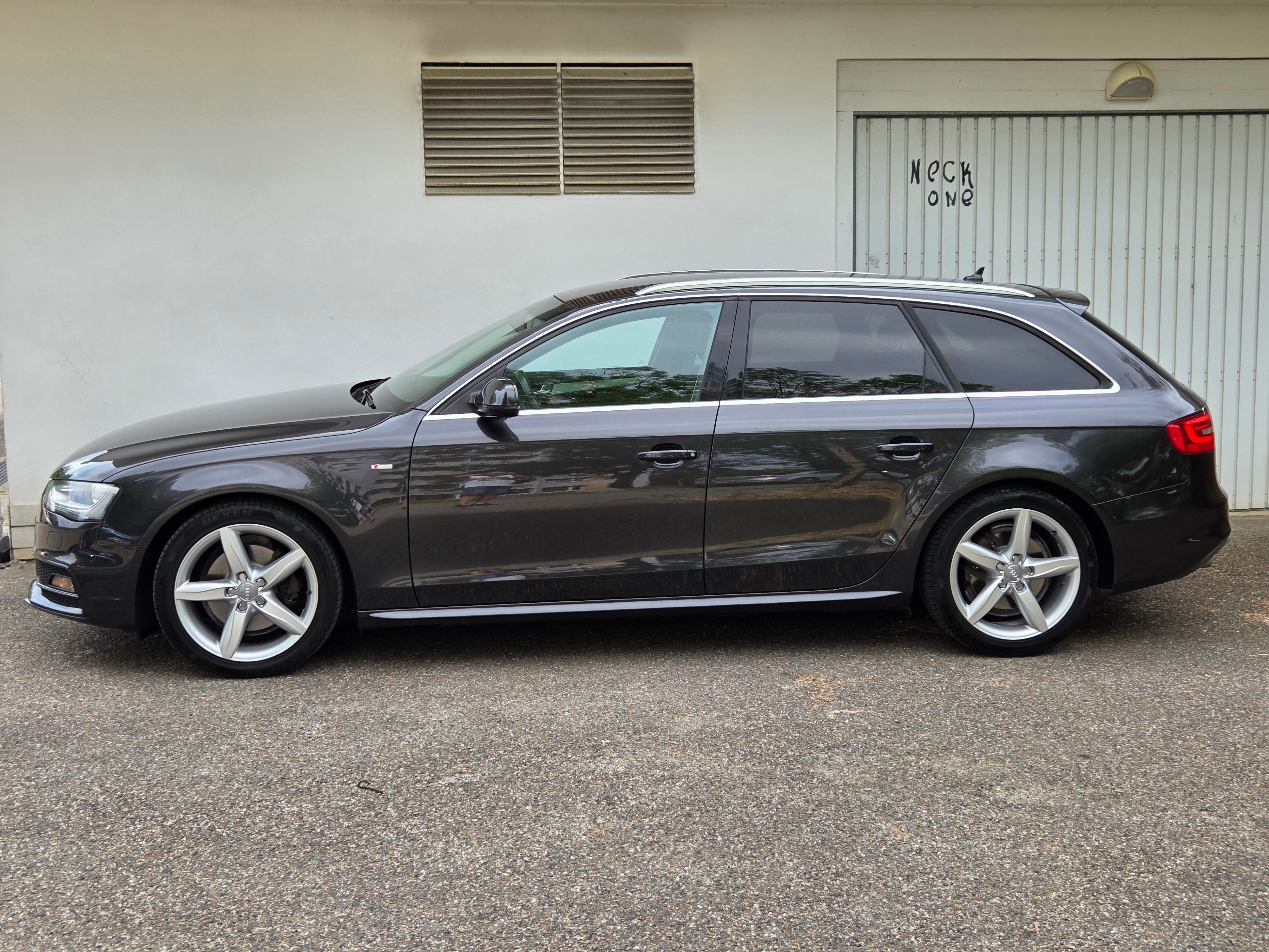 Audi A4, 2.0TDI 140kw S line Quattro - fotka 3