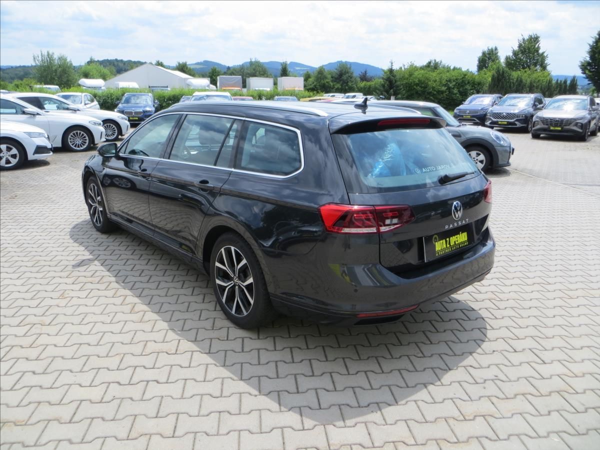 Volkswagen Passat, 1,5 TSI 110kW Business ČR - fotka 5