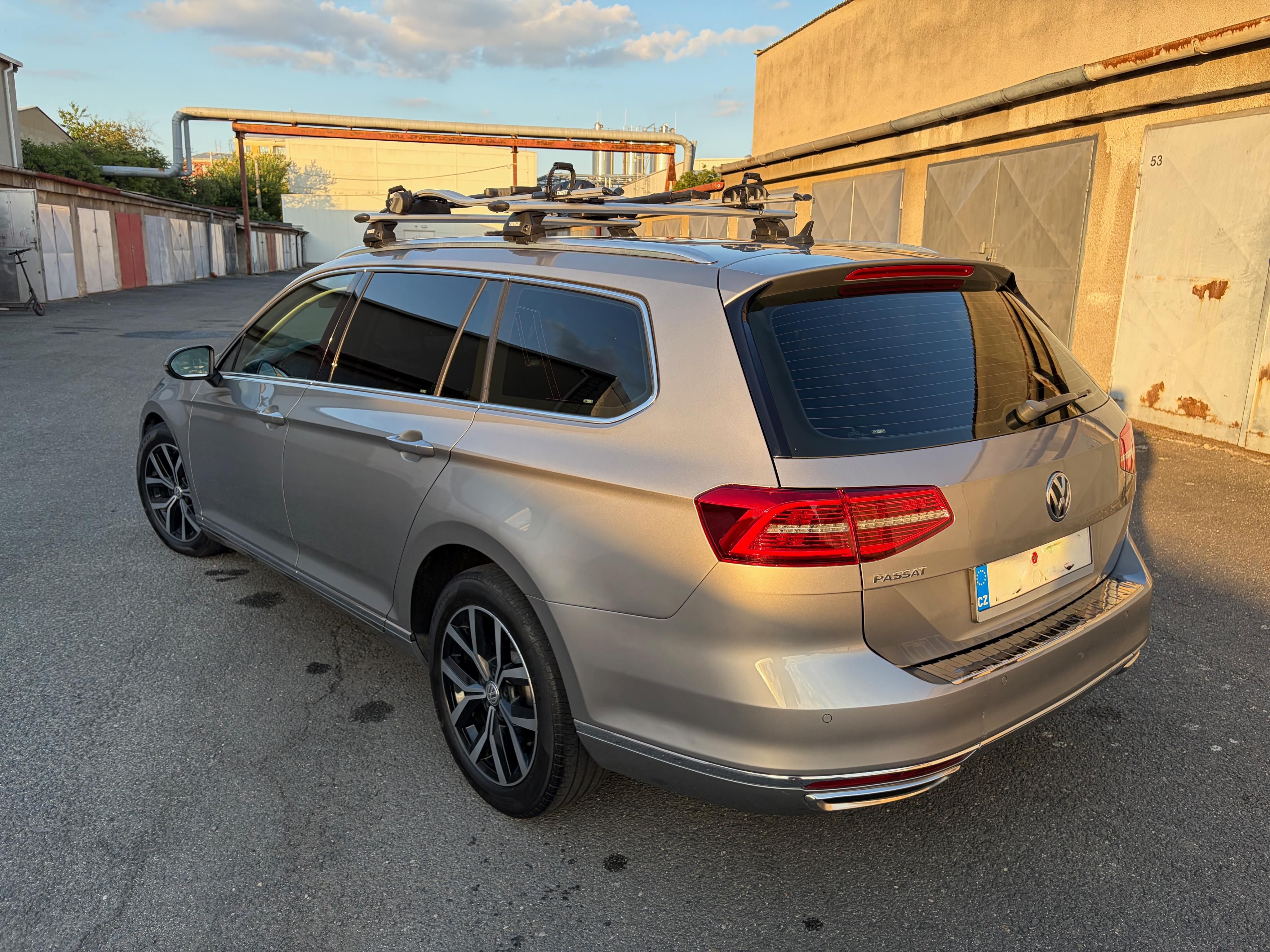 Volkswagen Passat, Highline - fotka 6