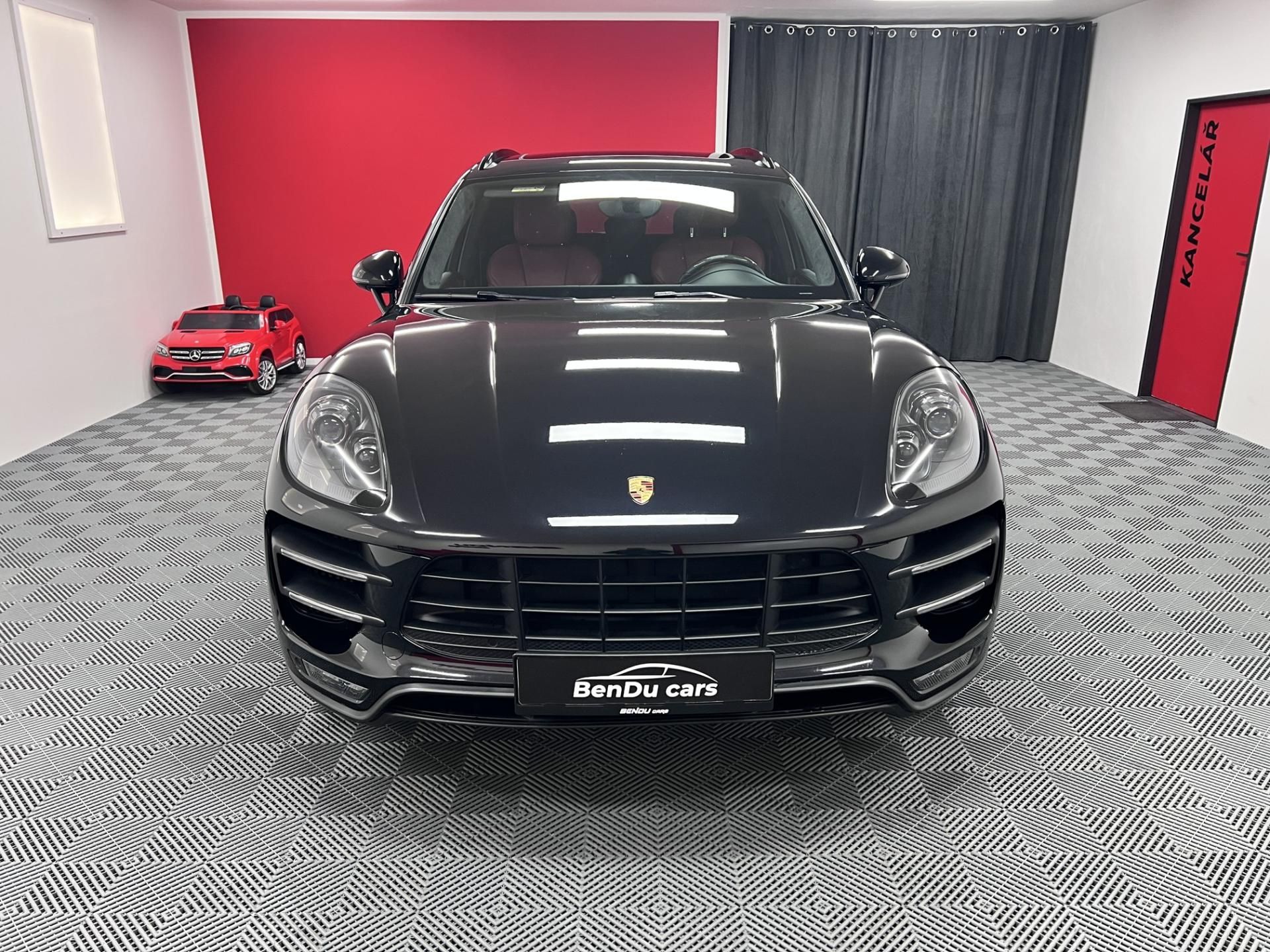 Porsche Macan, Turbo 3,6 294 kW původ ČR - fotka 3