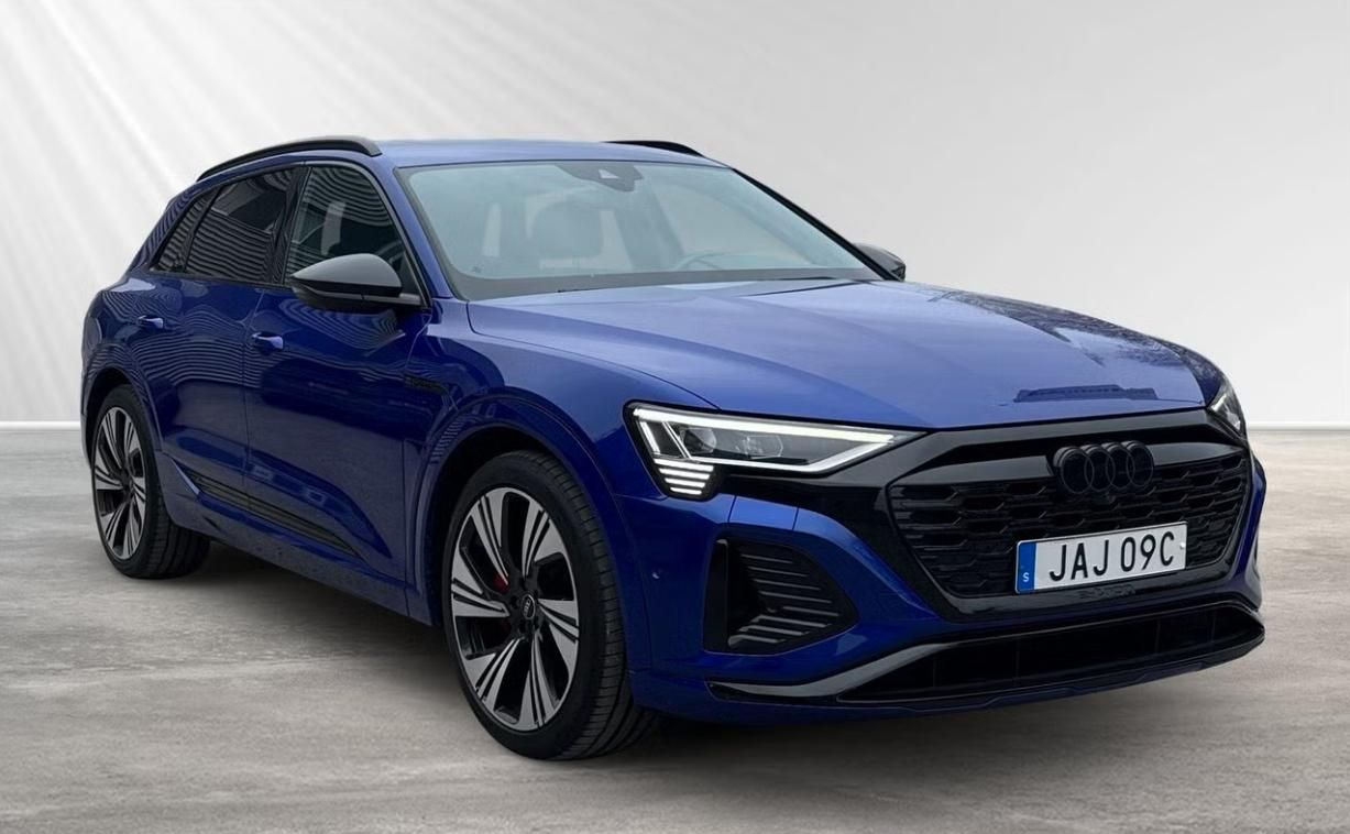 Audi Q8 e-tron, 55 Quattro S-Line 360kam Pano. - fotka 3