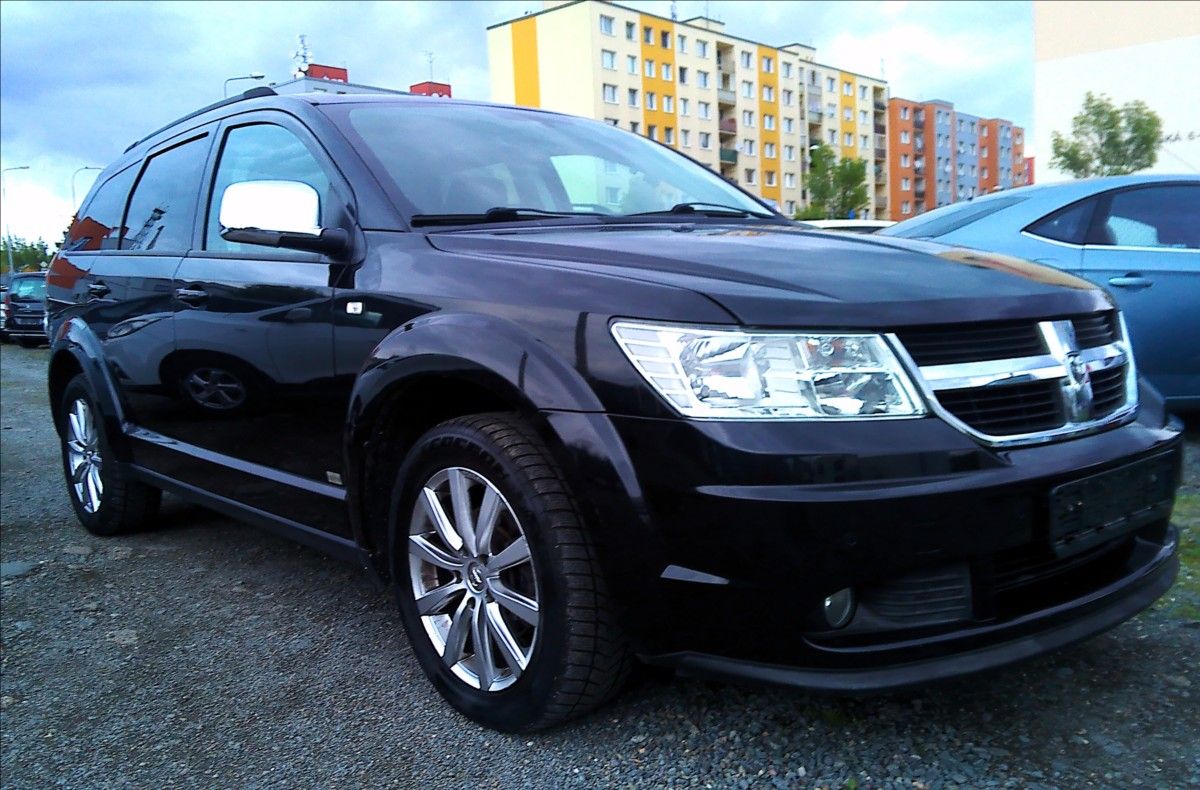 Dodge Journey, 2,4   i  SXT DUAL VVT SERVISKA - fotka 2