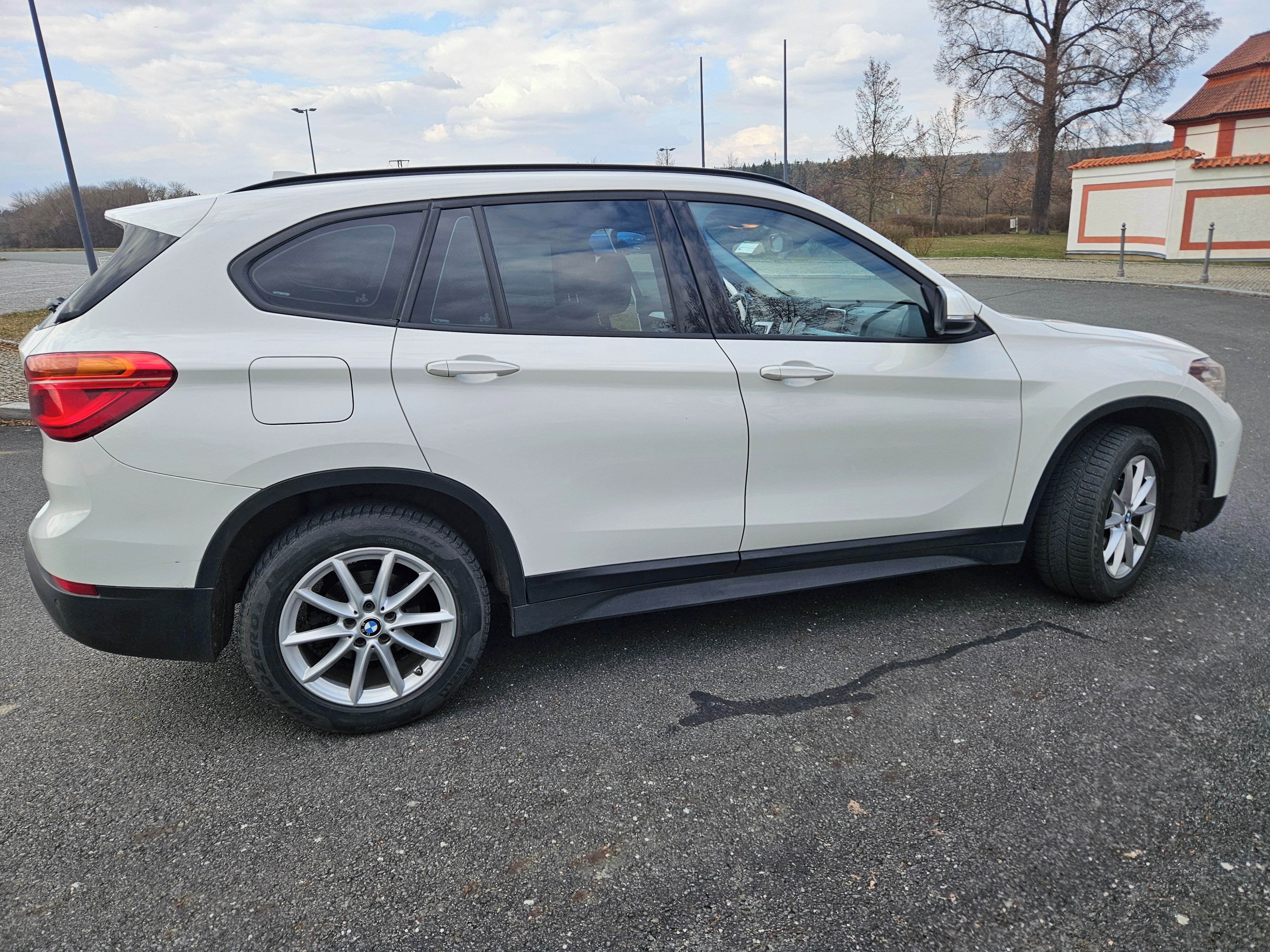 BMW X1, BMW X1 sDrive 18i,LED,sp.sed. - fotka 2