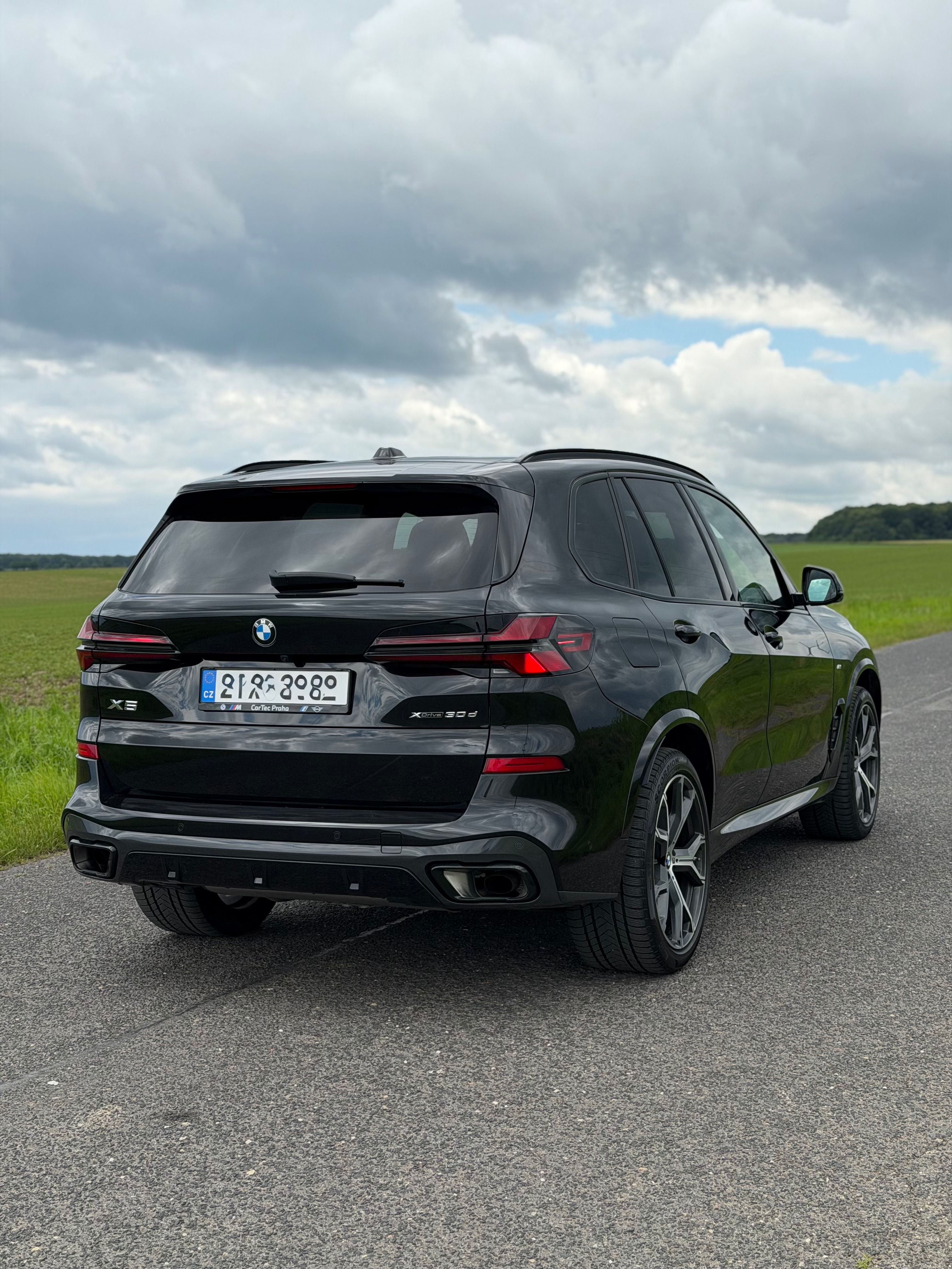 BMW X5, BMW X5 xDrive30d (G05) - fotka 5