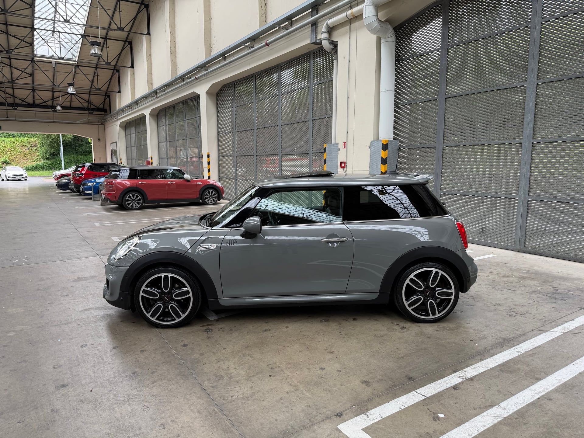 Mini Cooper S, JCW Paket/F56/DPH/ČR/1.majitel - fotka 5