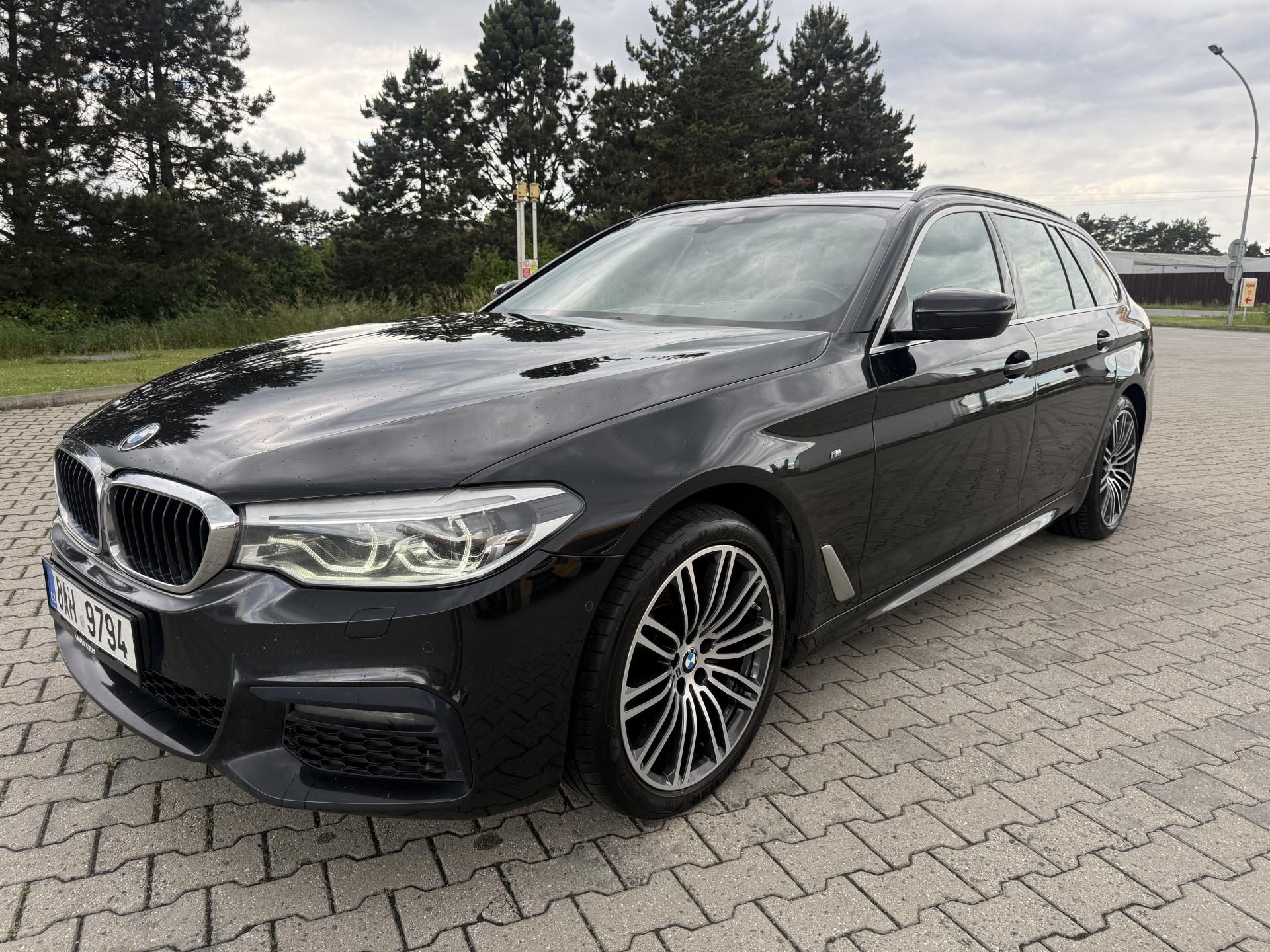 BMW Řada 5, 520 x-Drive M-packet, tažné - fotka 2
