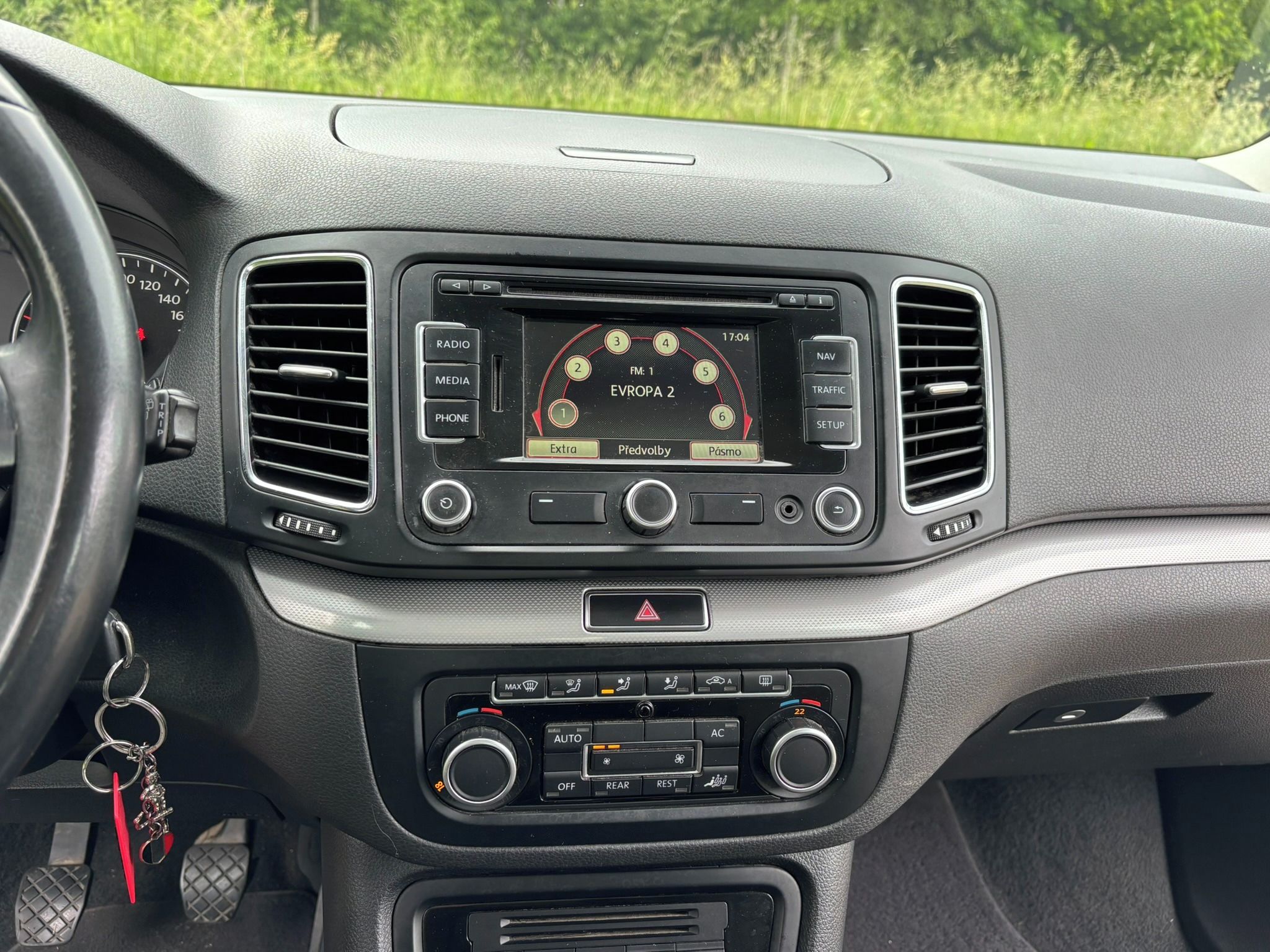 Volkswagen Sharan, Volkswagen Sharan 2,0 TDI - fotka 4