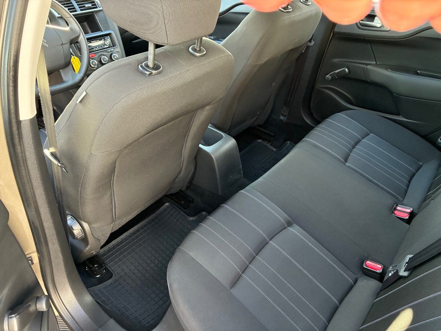 Citroën C4, 1.4i 70kW*ČR*KLIMA*SERVISKA* - fotka 5
