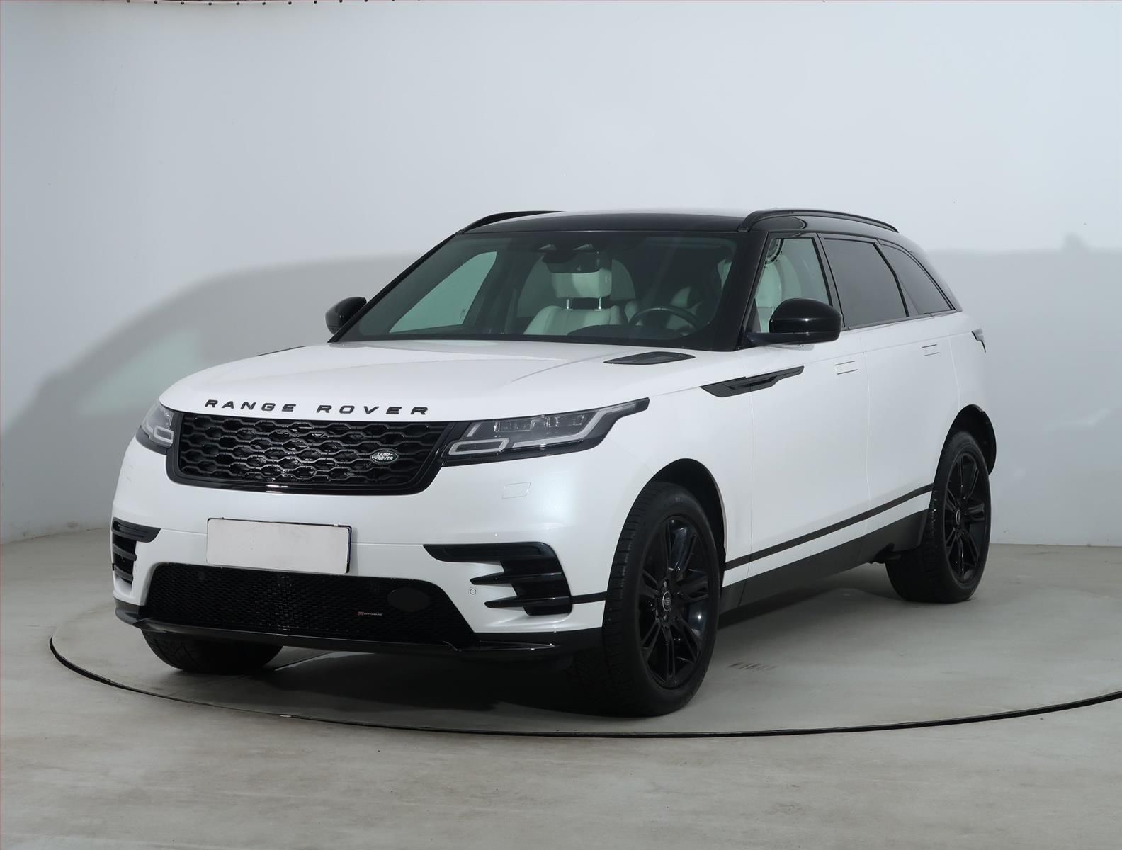 Land Rover Range Rover Velar, D300 - fotka 2