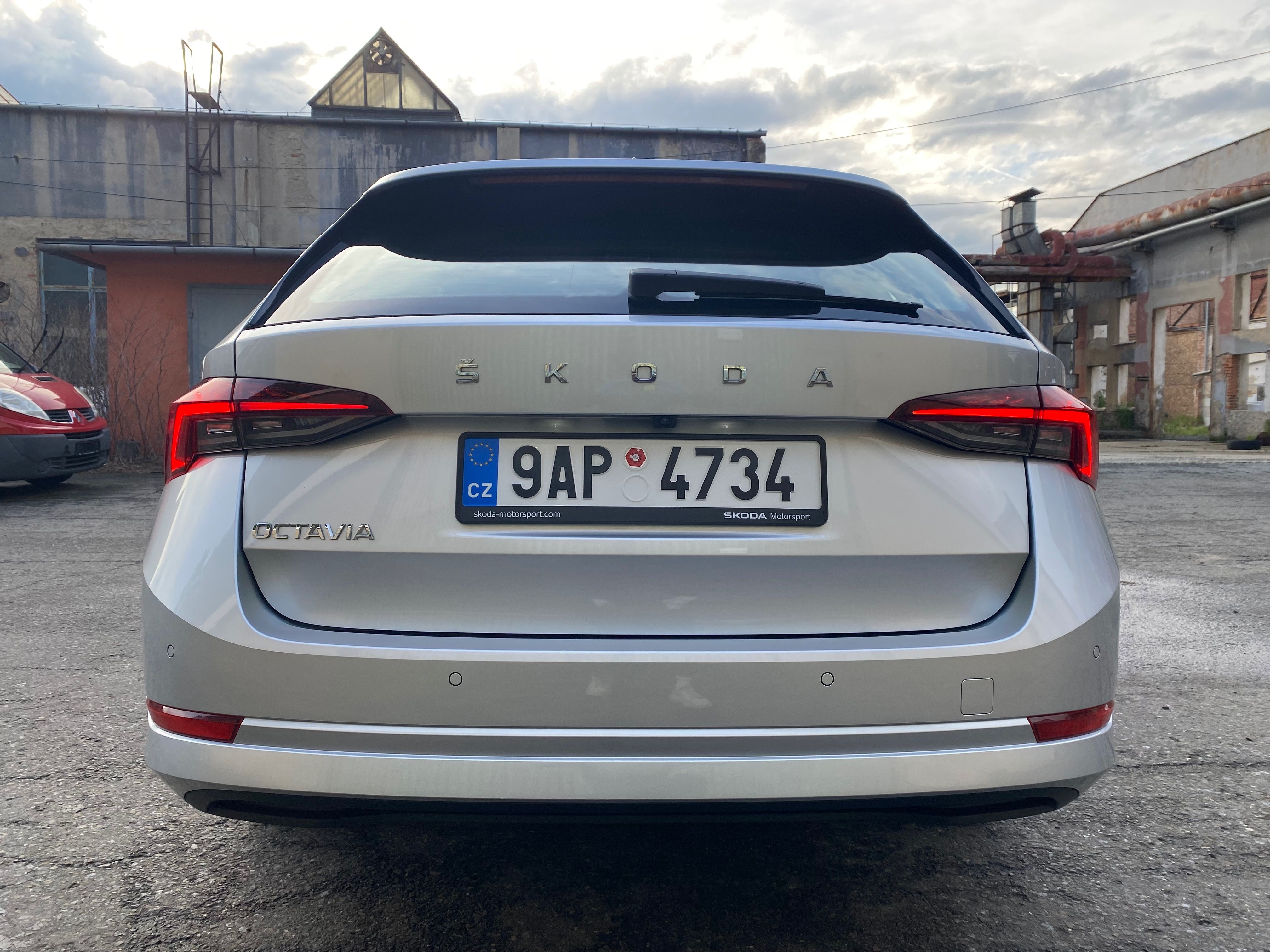 Škoda Octavia, Style+ DSG 2.0TDI 110kW ČR - fotka 5