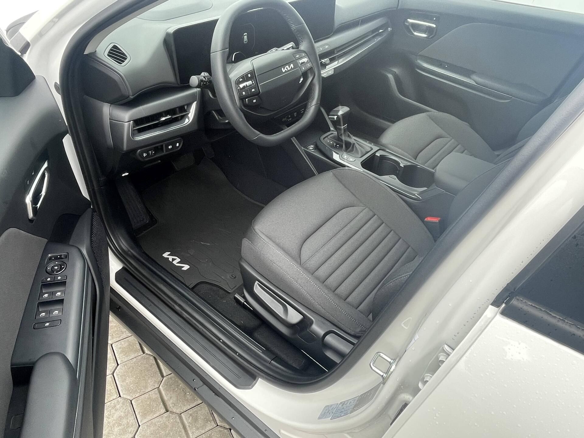 Kia K4, EXCLUSIVE 7DCT 1,6 T-GDi - fotka 5
