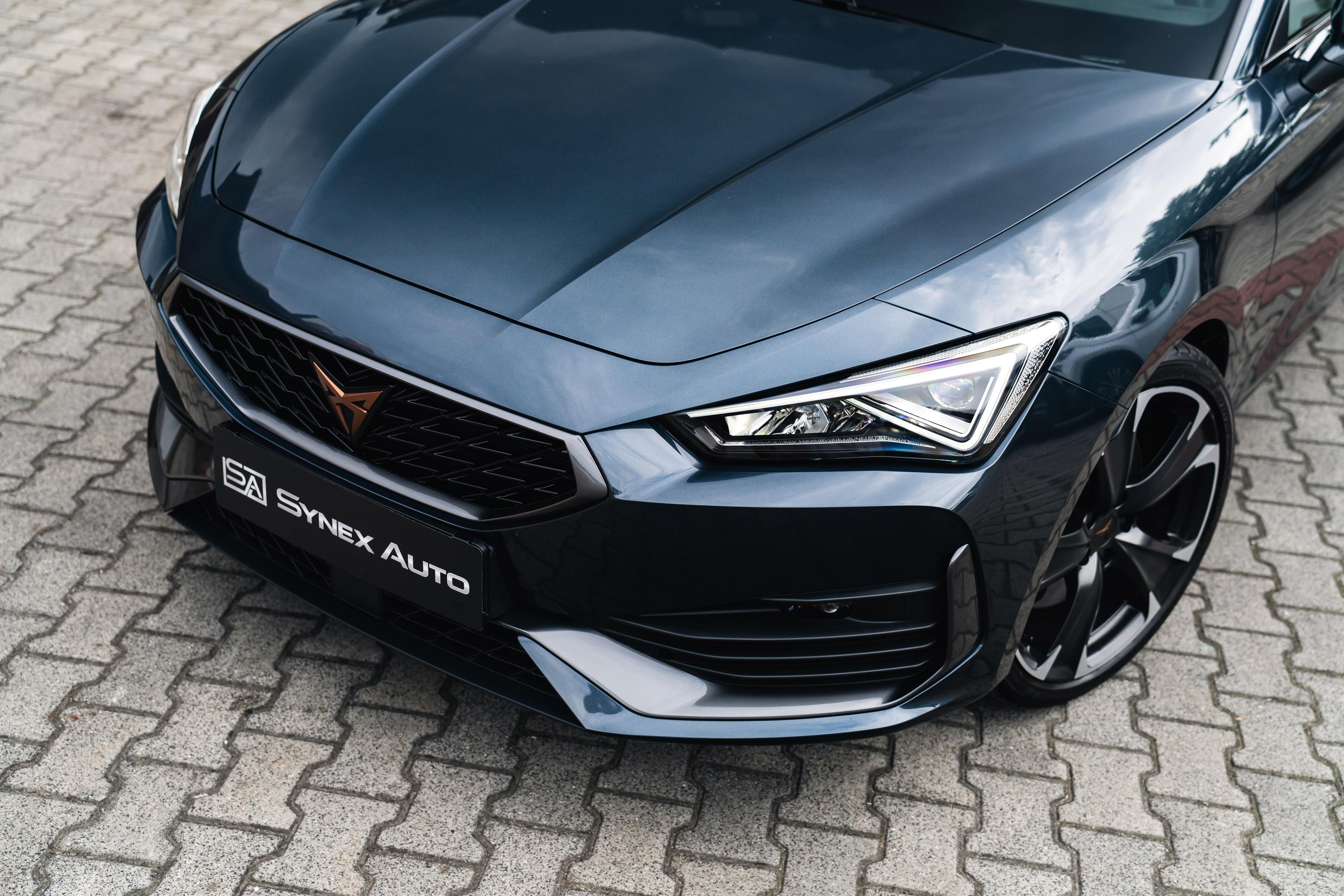 Cupra Leon, ST 180kW/Matrix/Kamera/ACC/DCC - fotka 2