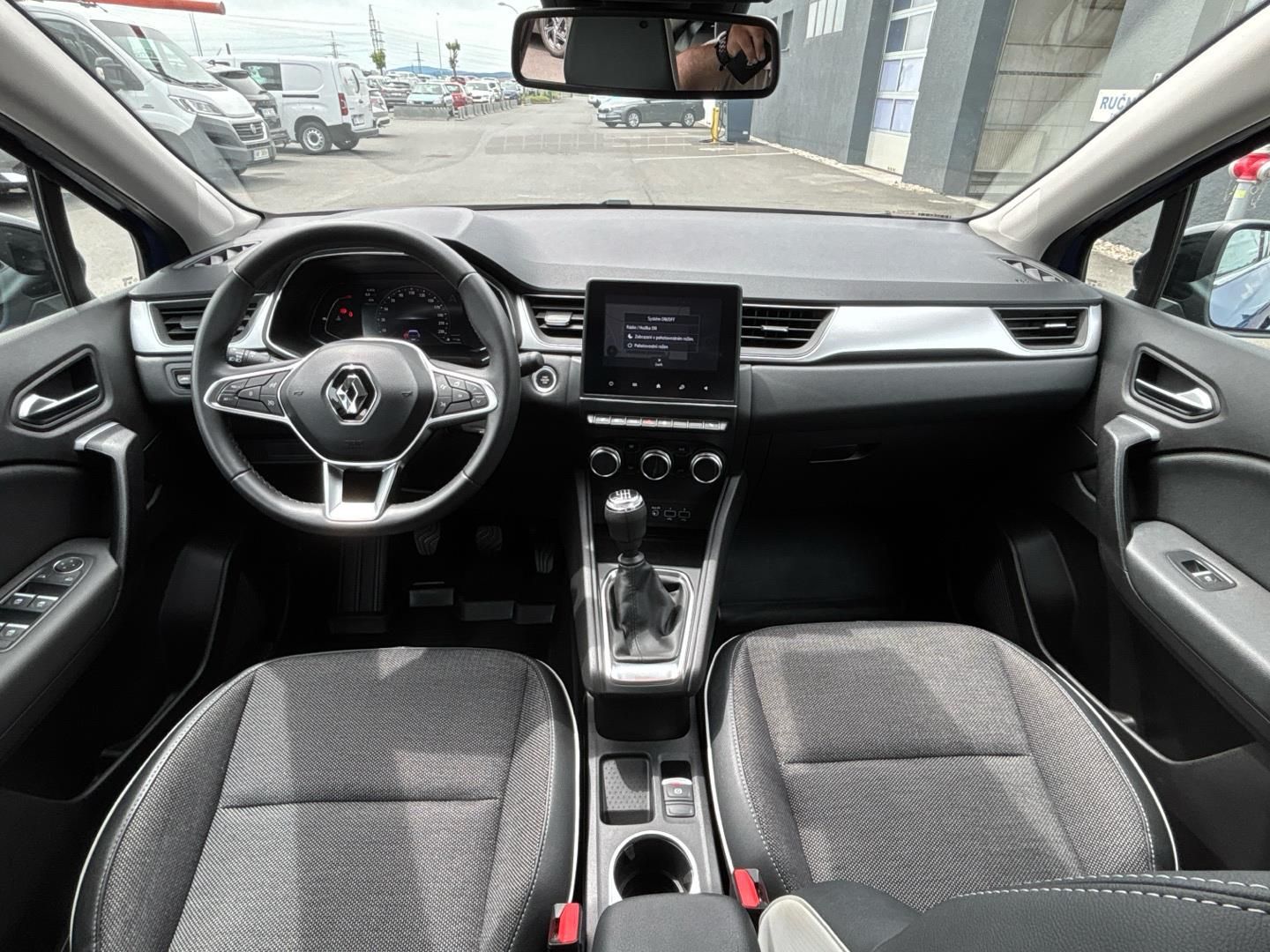 Renault Captur, 1.3 TCe / 103 kW Intens - fotka 5