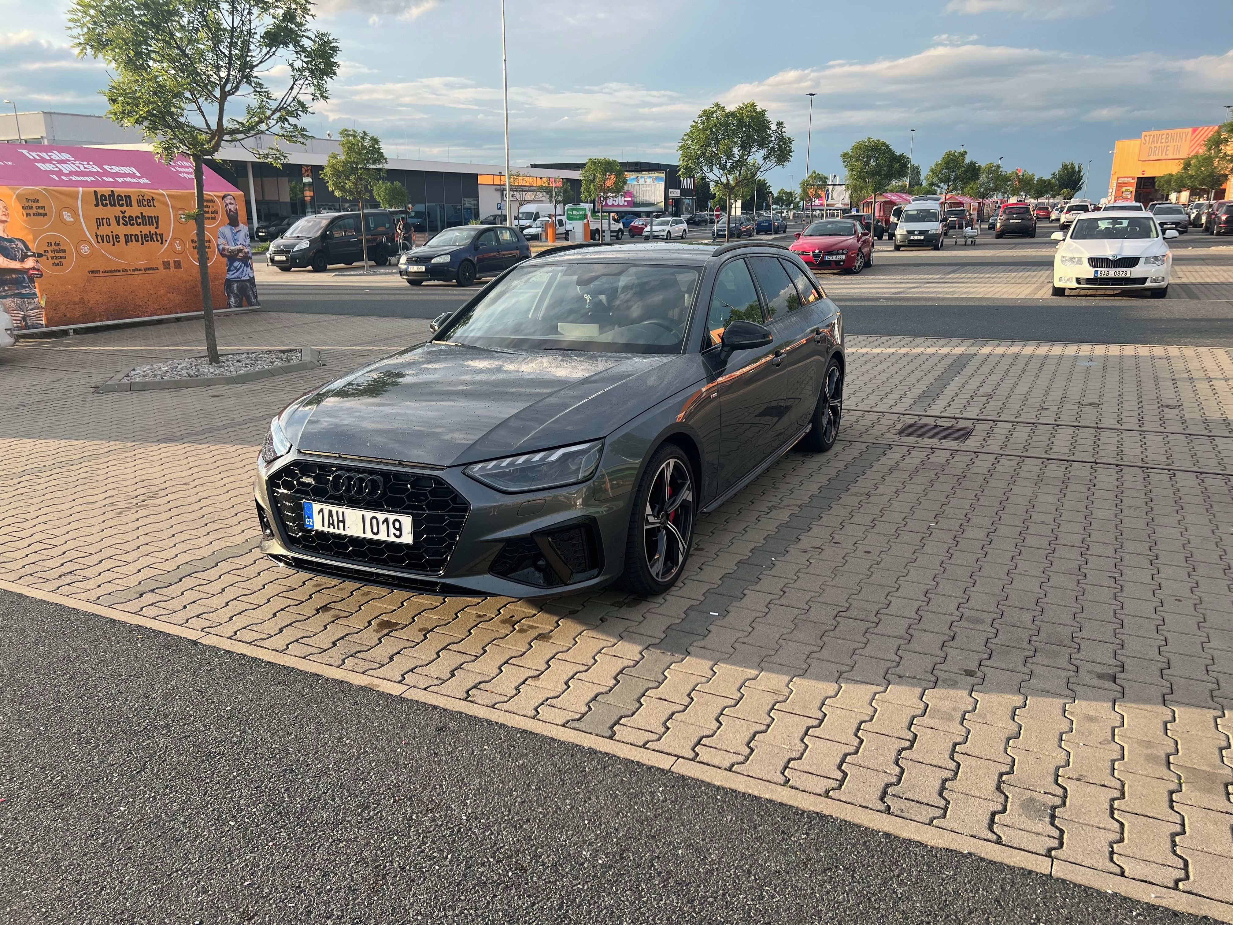 Audi A4 Avant, S line