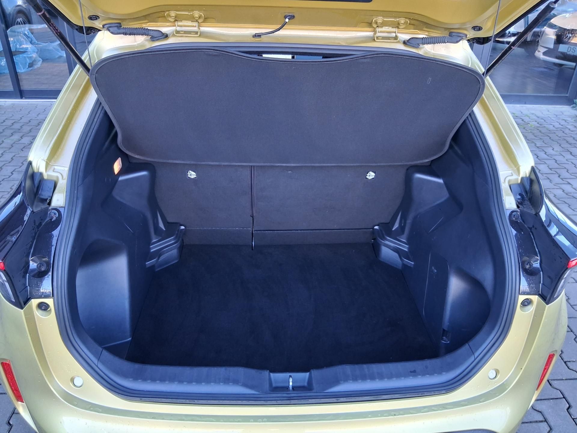 Toyota Yaris Cross, COMF. STYLE TECH 1.5 Hyb. 85kW - fotka 6