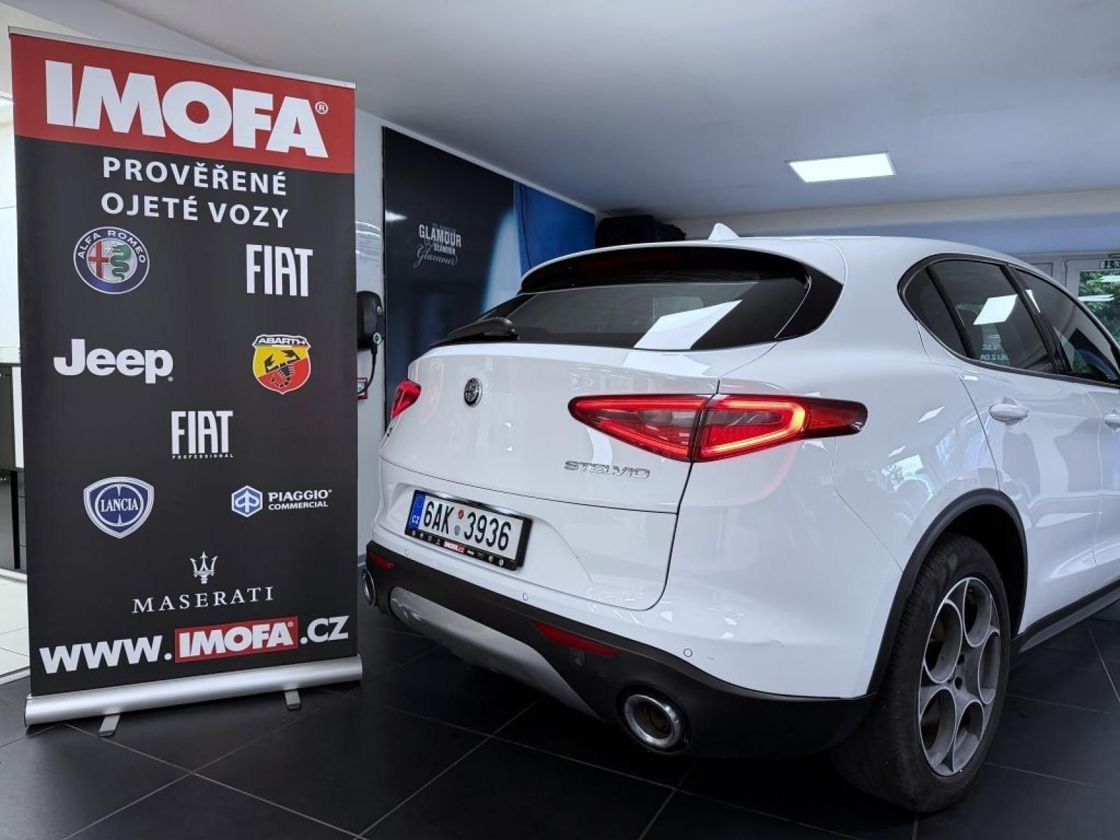 Alfa Romeo Stelvio, 2.2 JTD 180k AT8 ZF Q4 4x4 - fotka 5