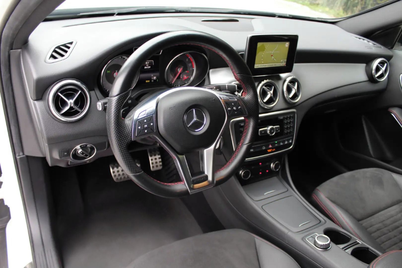 Mercedes-Benz GLA, 2.2 CDi 4MATIC - fotka 6