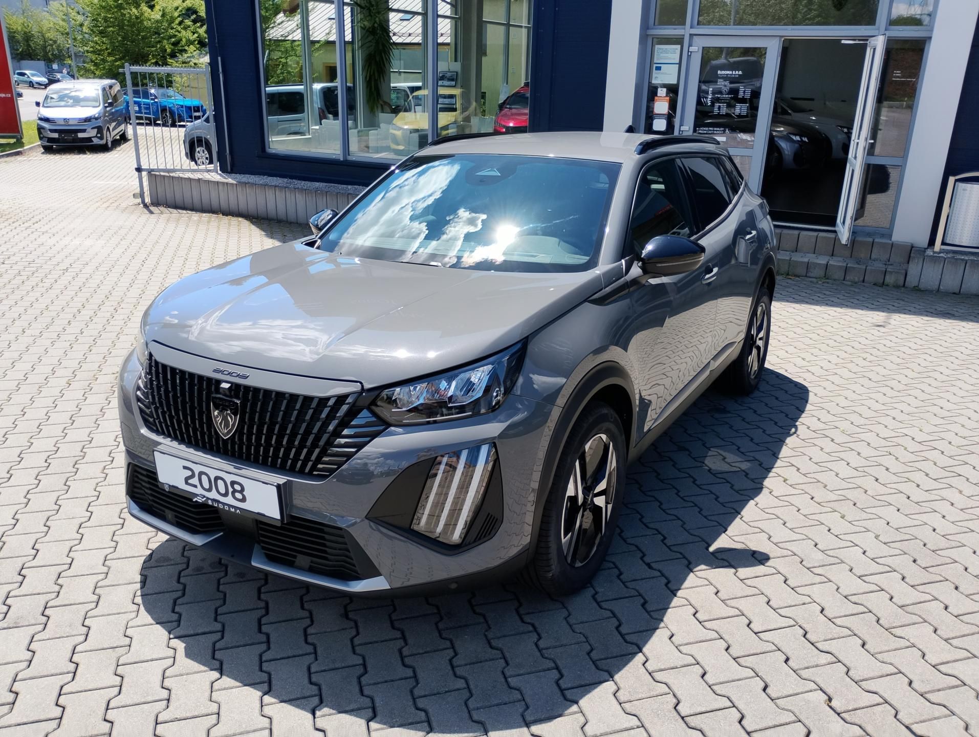 Peugeot 2008, ALLURE Hybrid 145 e-DCS6 - fotka 3