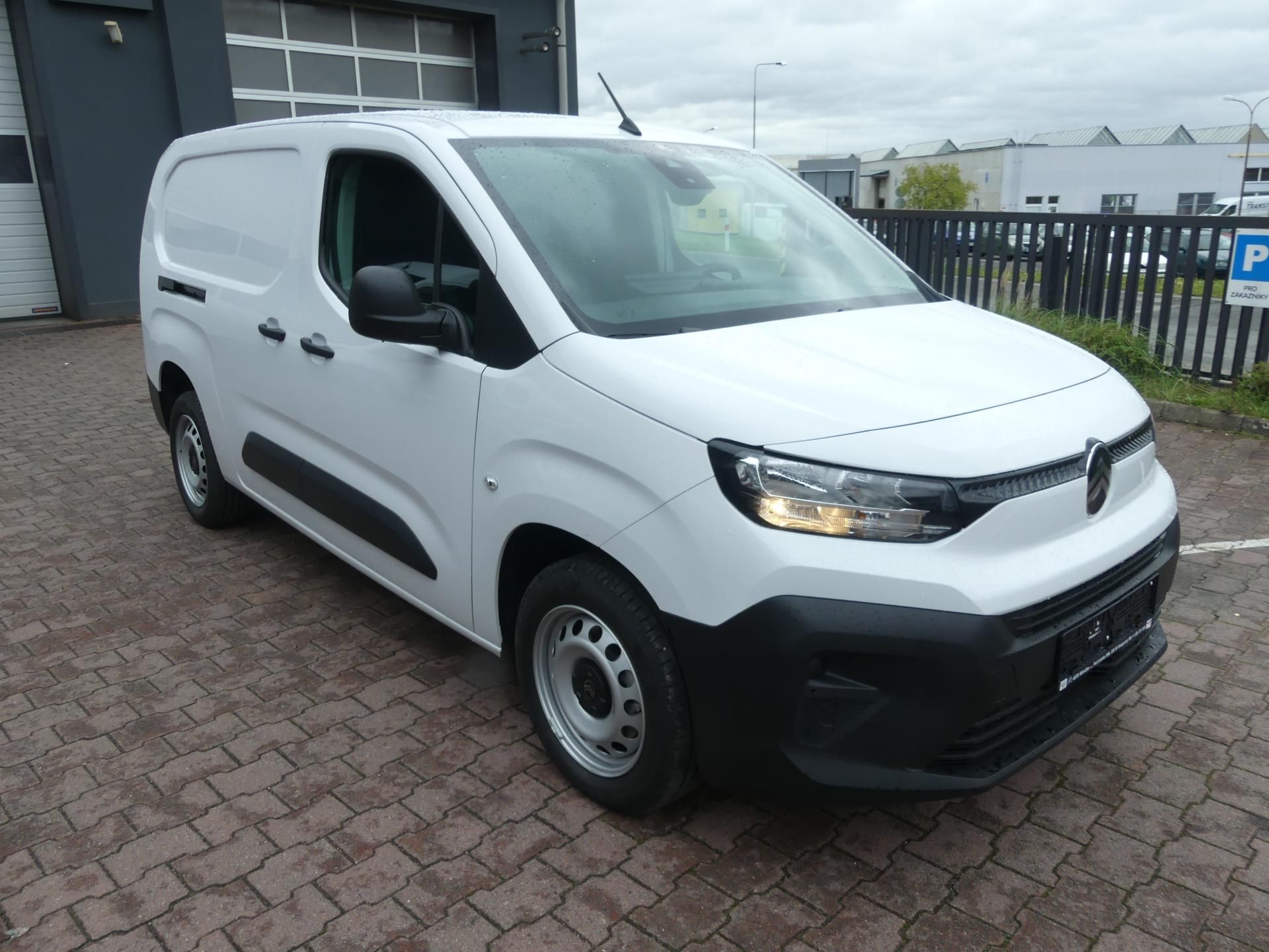 Citroën Berlingo, VAN L2 1000 BlueHDi 130 MAN6 - fotka 3