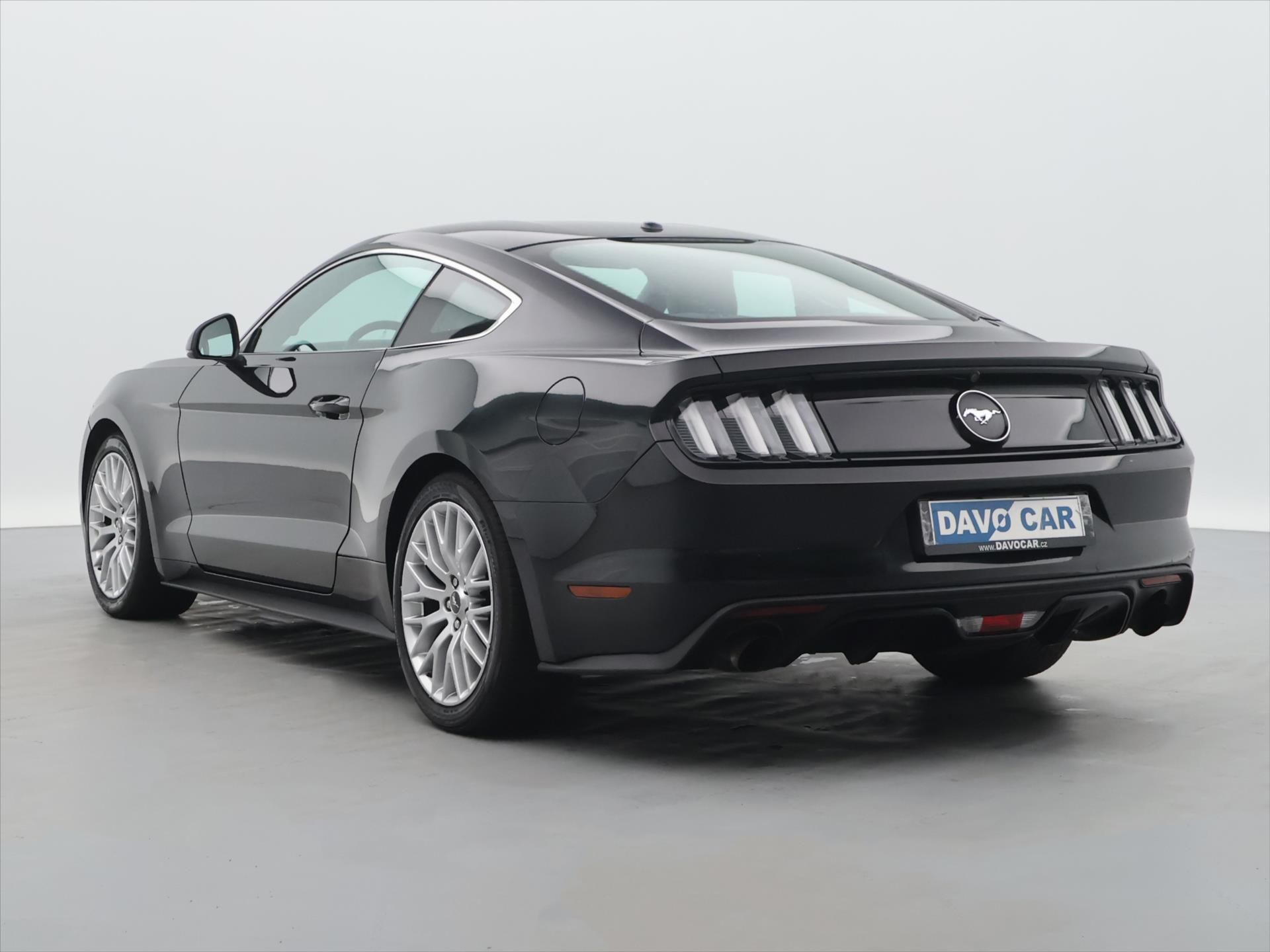 Ford Mustang, 2,3 Ecoboost 233kW Manuál CZ - fotka 5