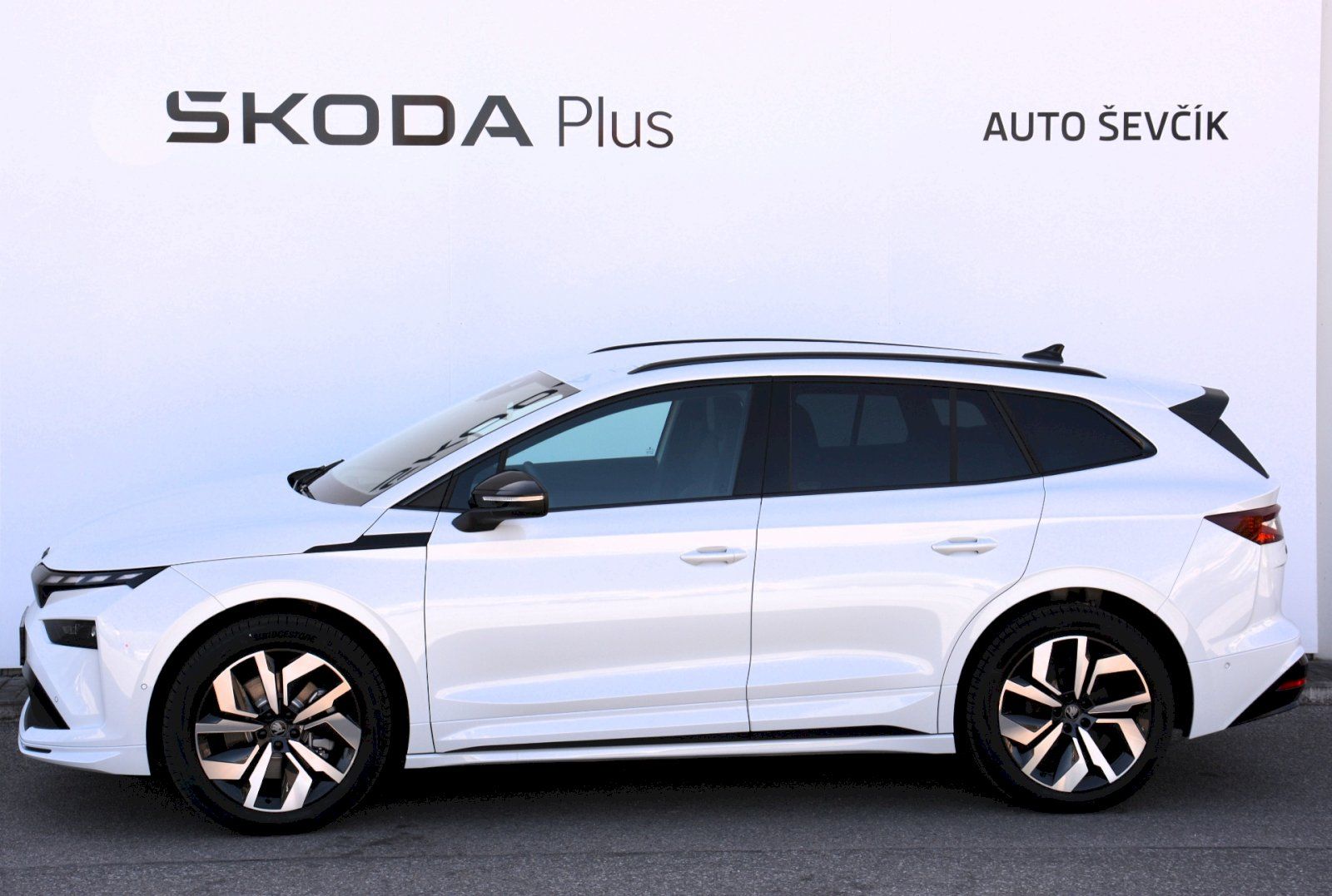 Škoda Enyaq iV, SportLine 85 82 kWh 210 kW - fotka 3