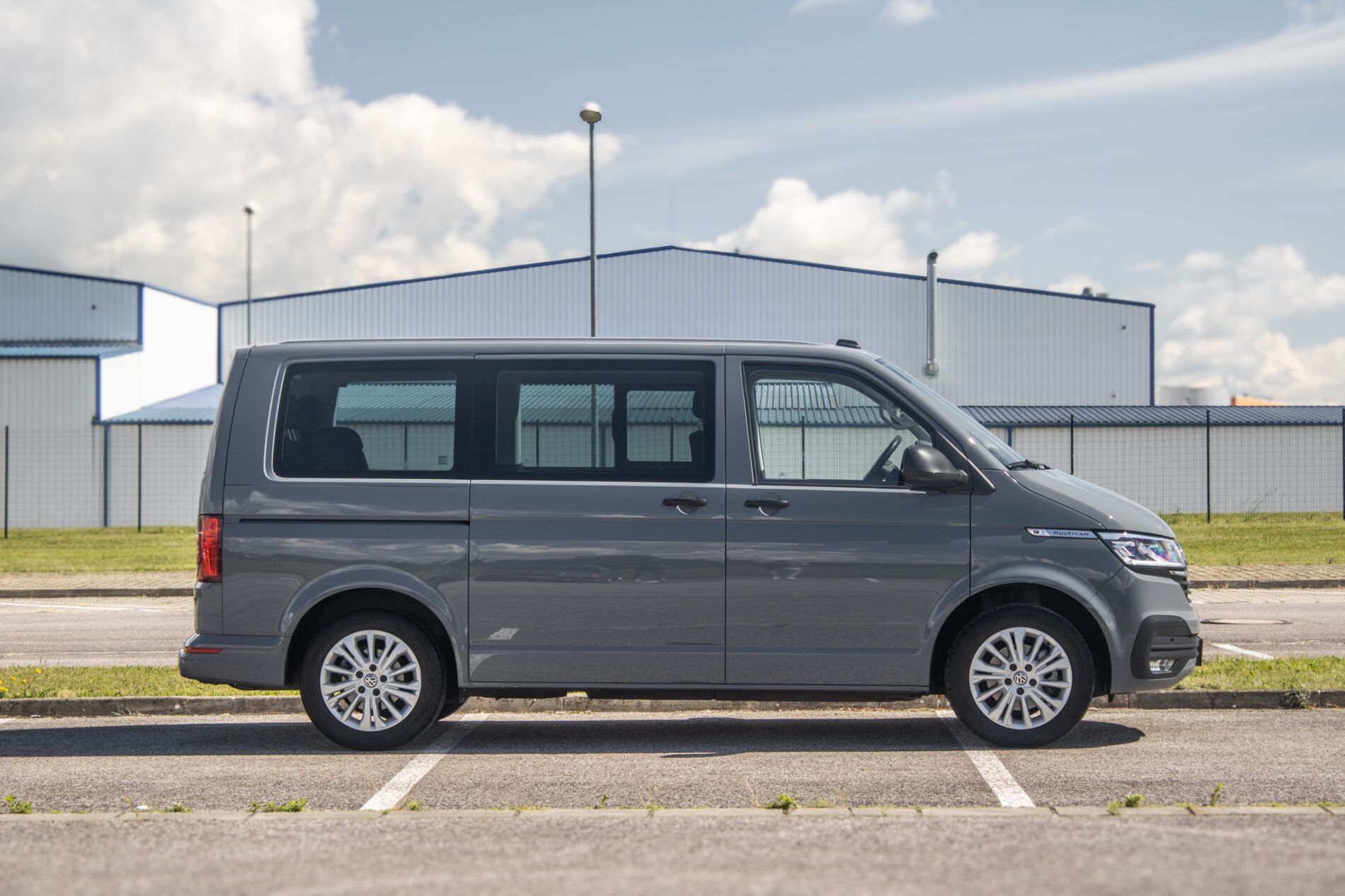 Volkswagen Multivan - fotka 4