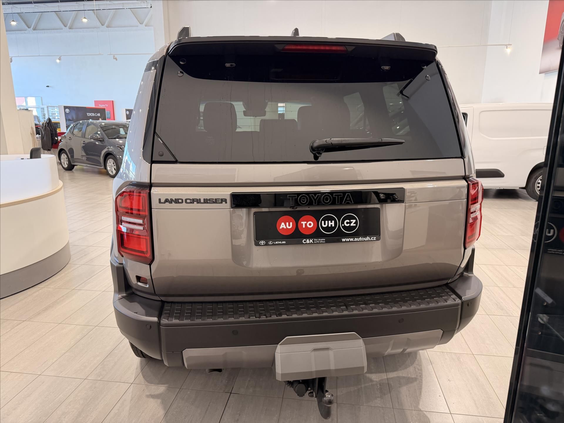 Toyota Land Cruiser, 2,8 Executive  (204k) MHEV - fotka 4