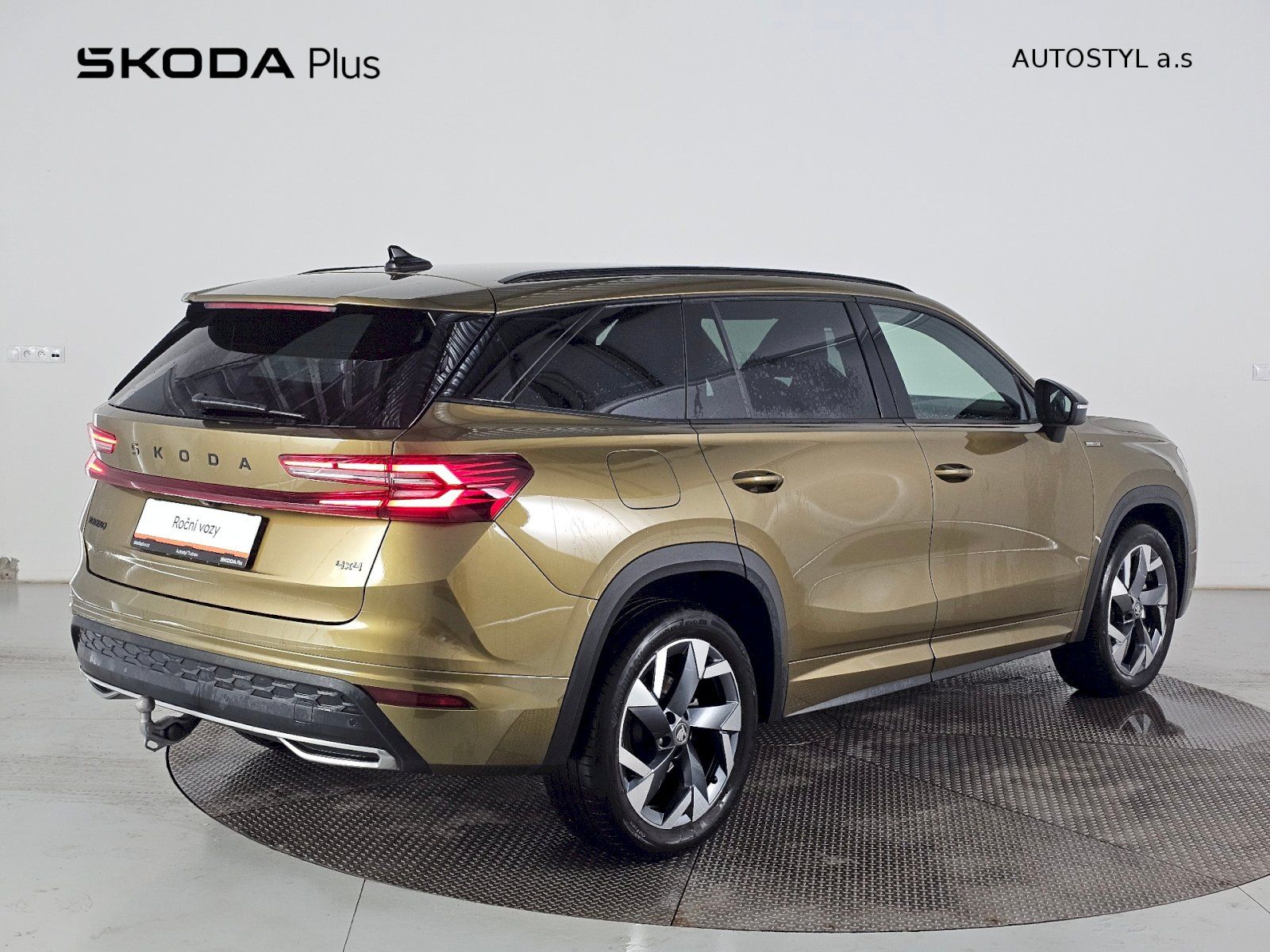 Škoda Kodiaq, 2.0TDi 142kW 4X4 DSG SPORTLINE - fotka 2