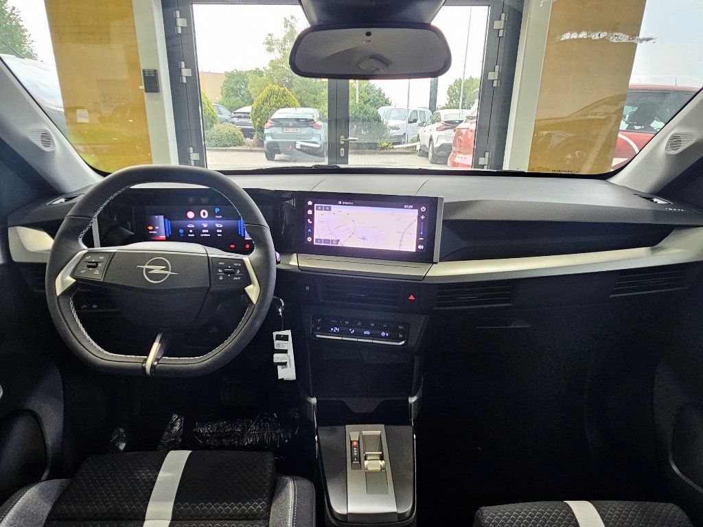 Opel Frontera, Edition  Mild-hybrid  110k Aut - fotka 6