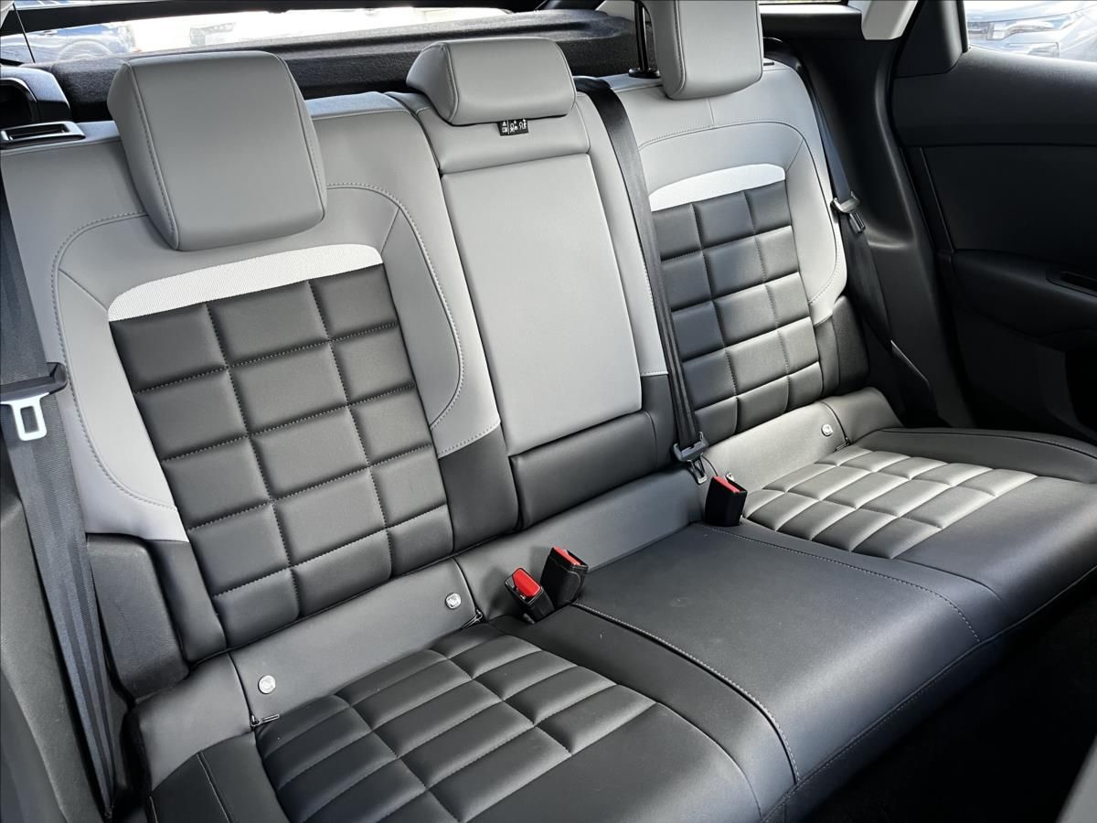 Citroën C4, 1,2   MAX 136 HYBRID Ë-DCS6 - fotka 5