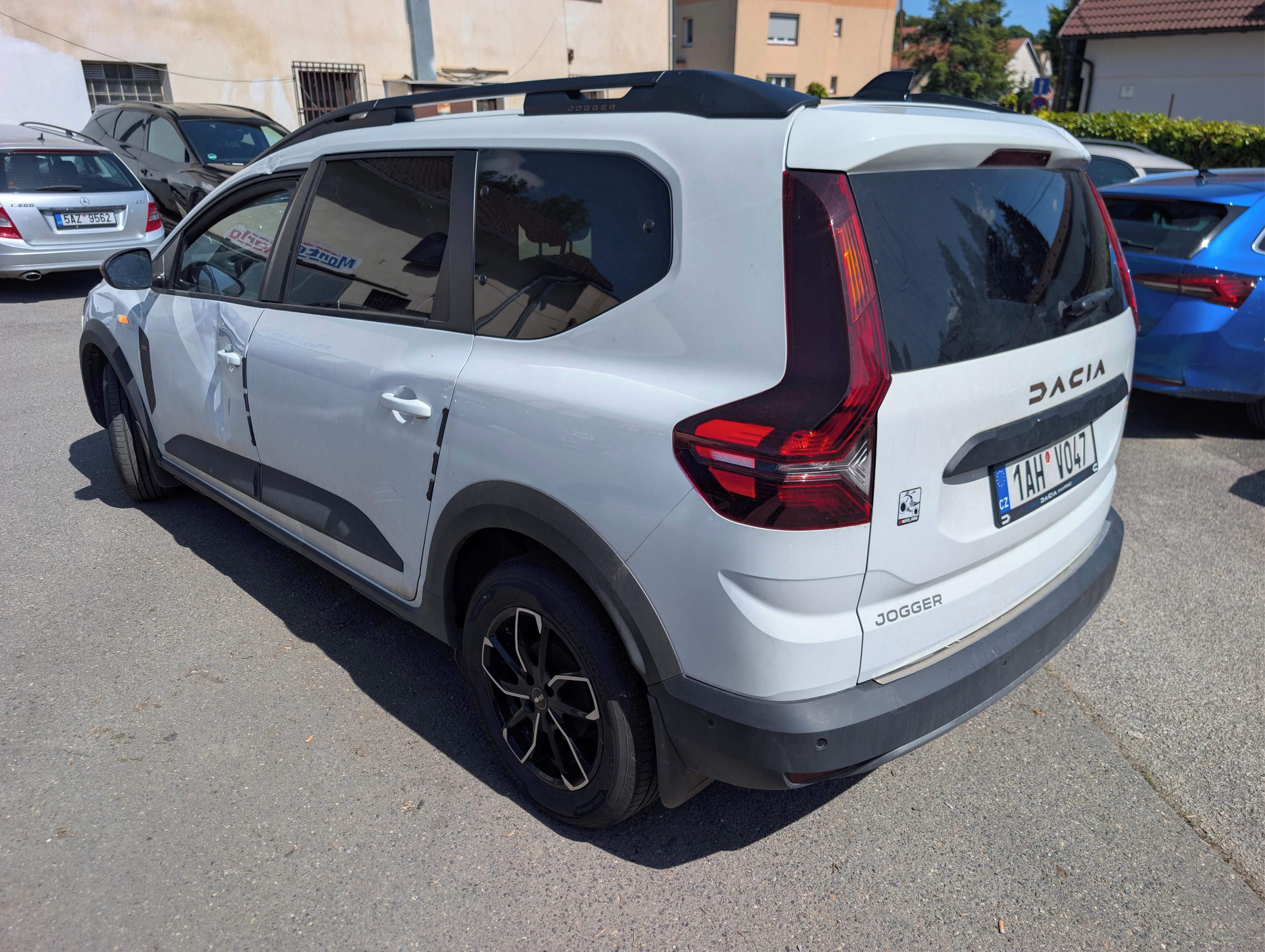 Dacia Jogger, TCe 110 Extreme, 7 míst - fotka 5