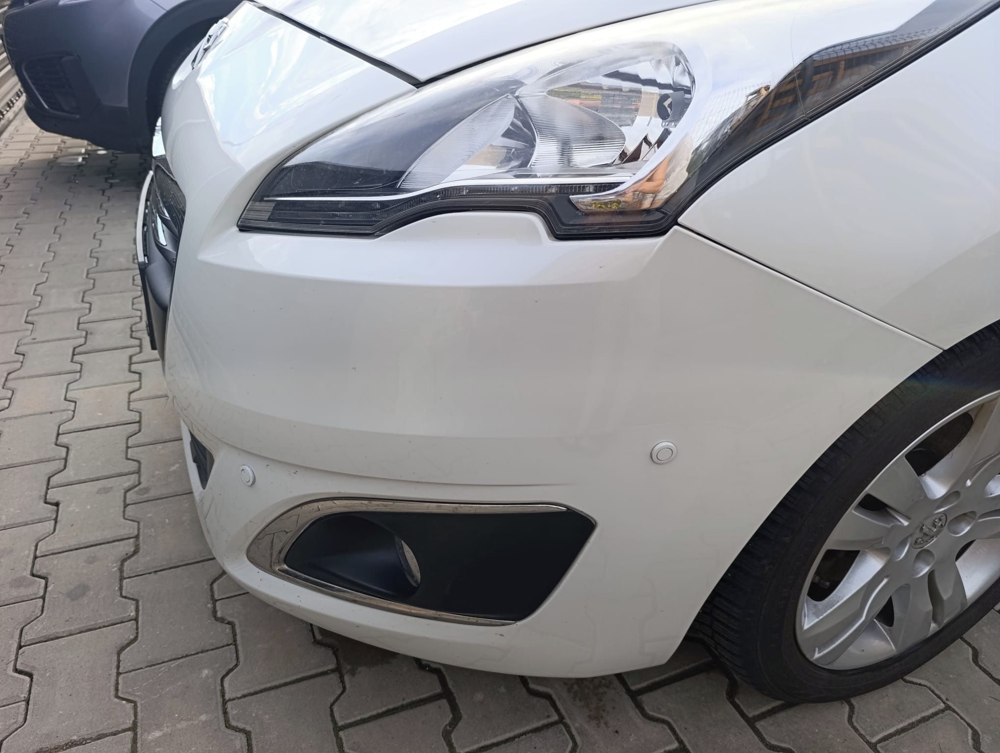 Peugeot 5008, 1.6 BHDI 120k M6 - fotka 3