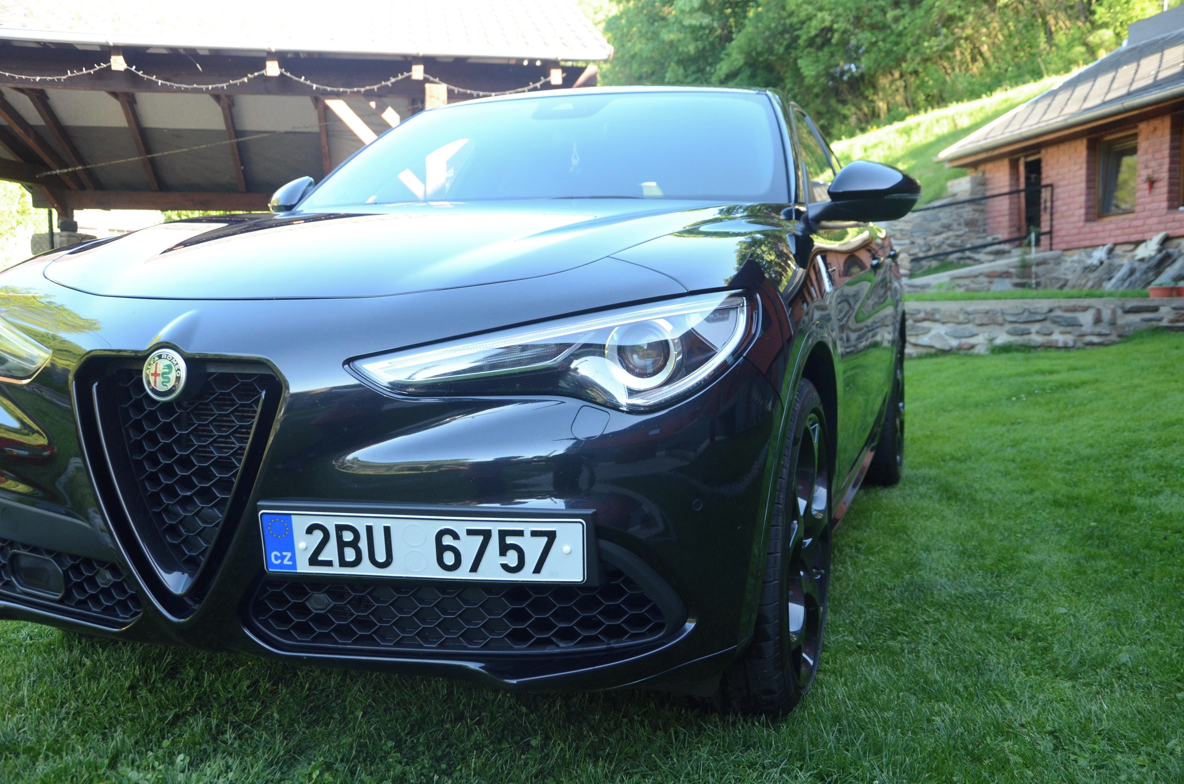 Alfa Romeo Stelvio - fotka 2