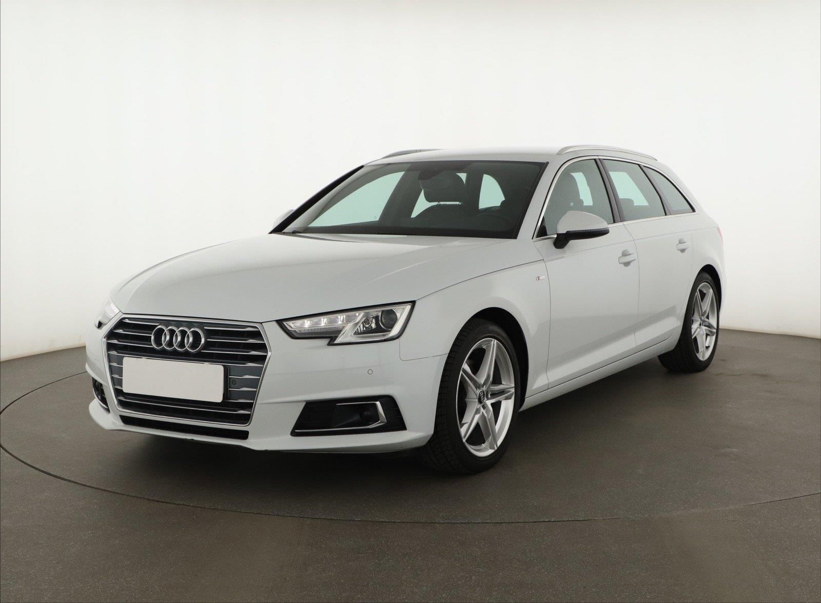 Audi A4, 2.0 TDI, S-Line, Automat, Kůže - fotka 2