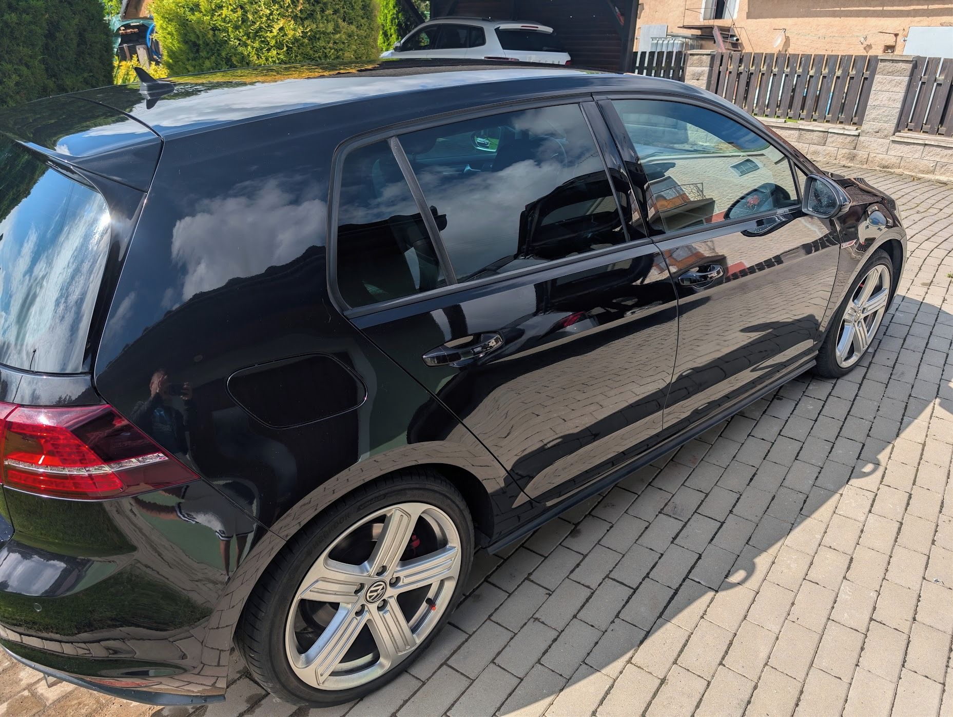 Volkswagen Golf, Golf 7 GTI 2.0 TSI 162 kW DSG - fotka 5