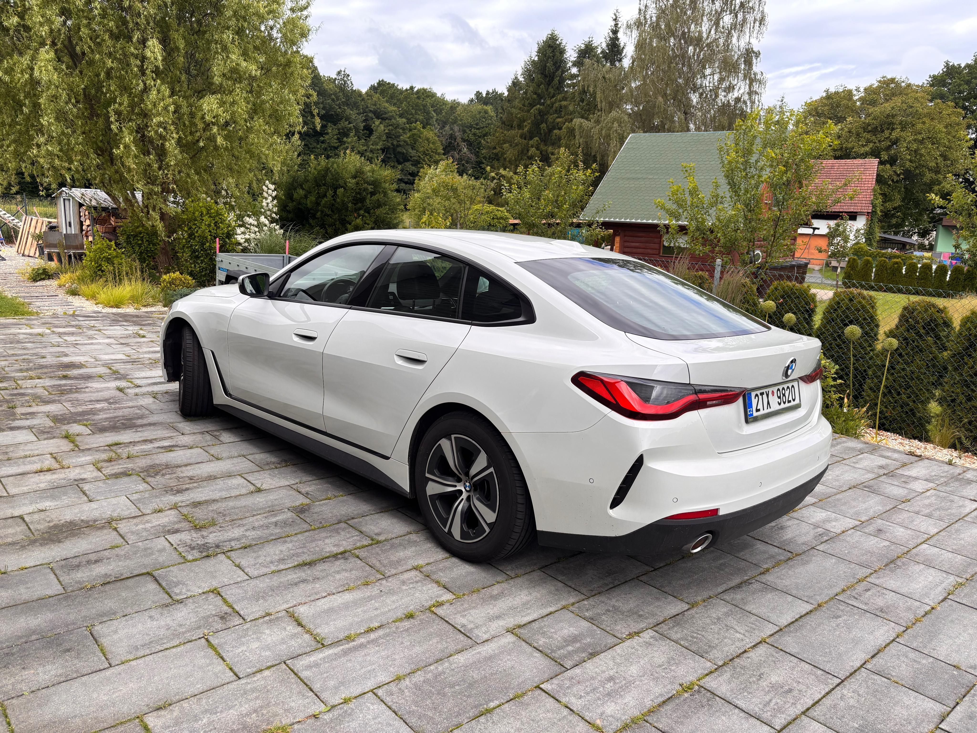 BMW Řada 4, BMW 420i 135kw - fotka 3