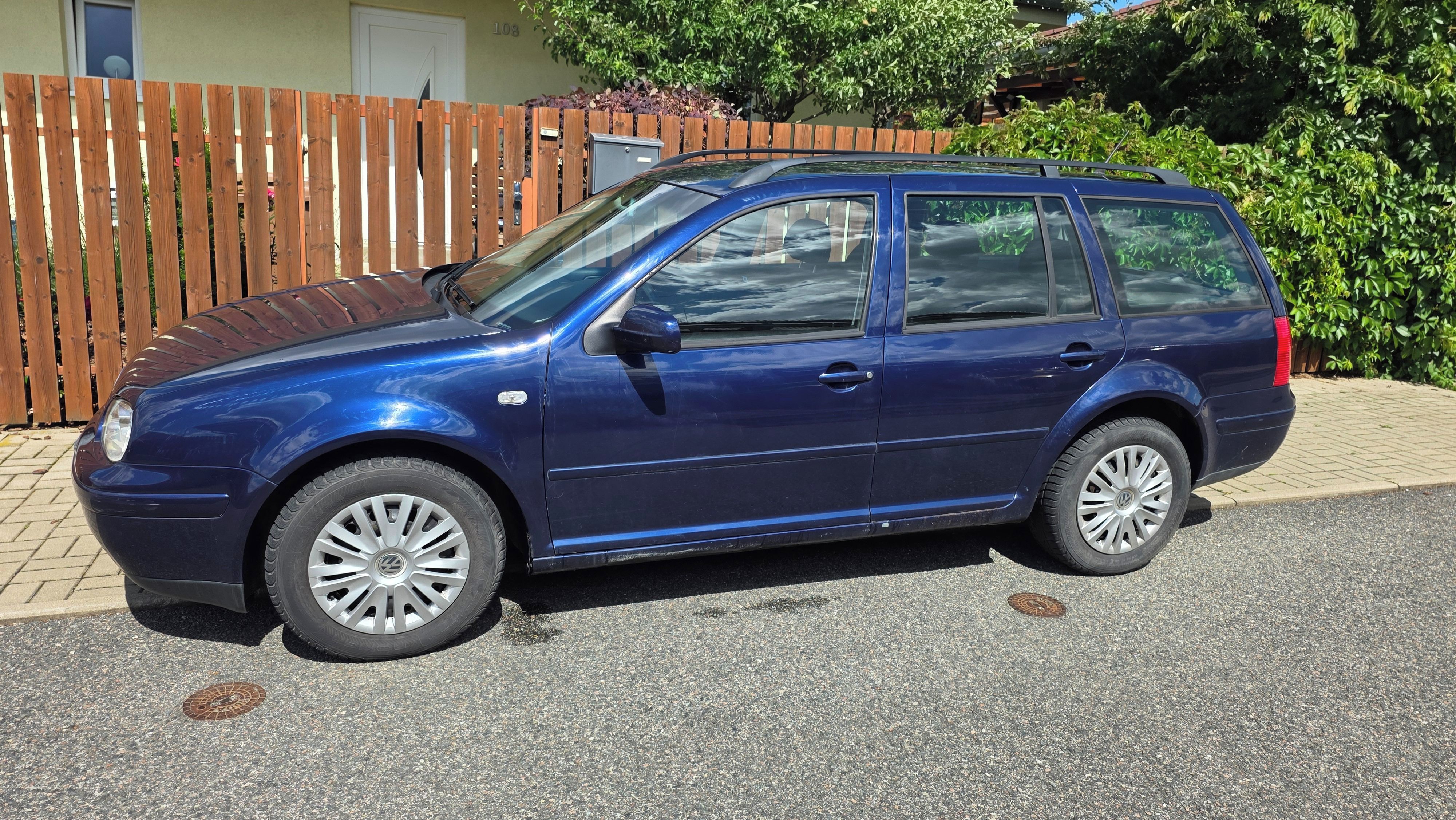 Volkswagen Golf Variant, 1.6 MPI 77kW - fotka 2